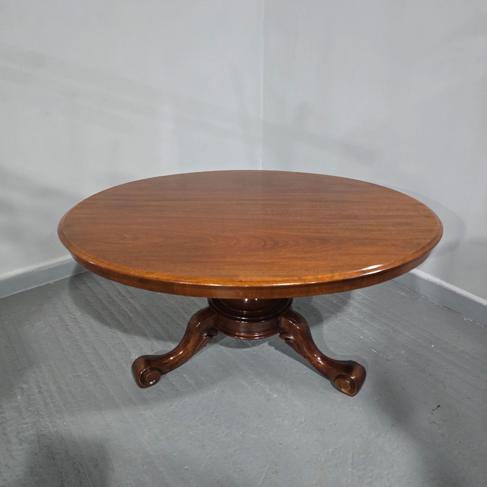 Victorian Oval Coffee Table photo furniture