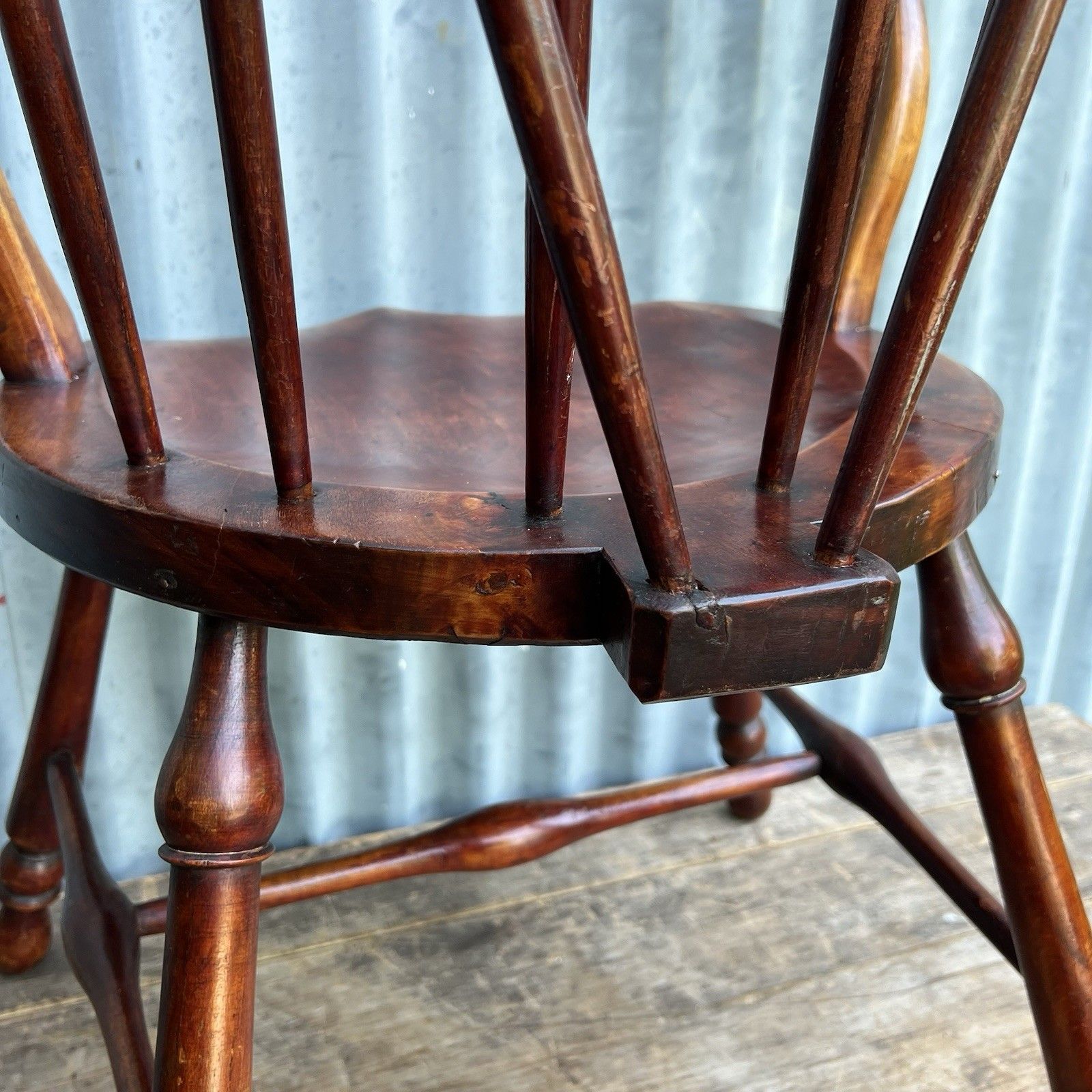 295.0 Antique Windsor Goldsmith Comb Stick Back Armchair 19th Century Elm & Beech photo