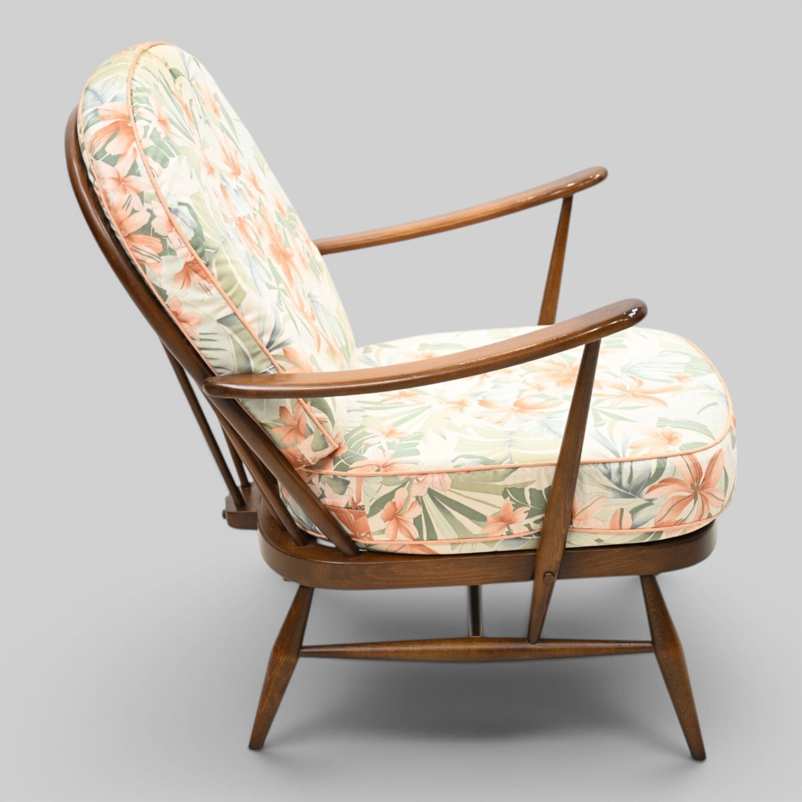 Ercol Windsor Easy Chair Model 203 1970s Gold Label Good Webbing Free Delivery photo buy