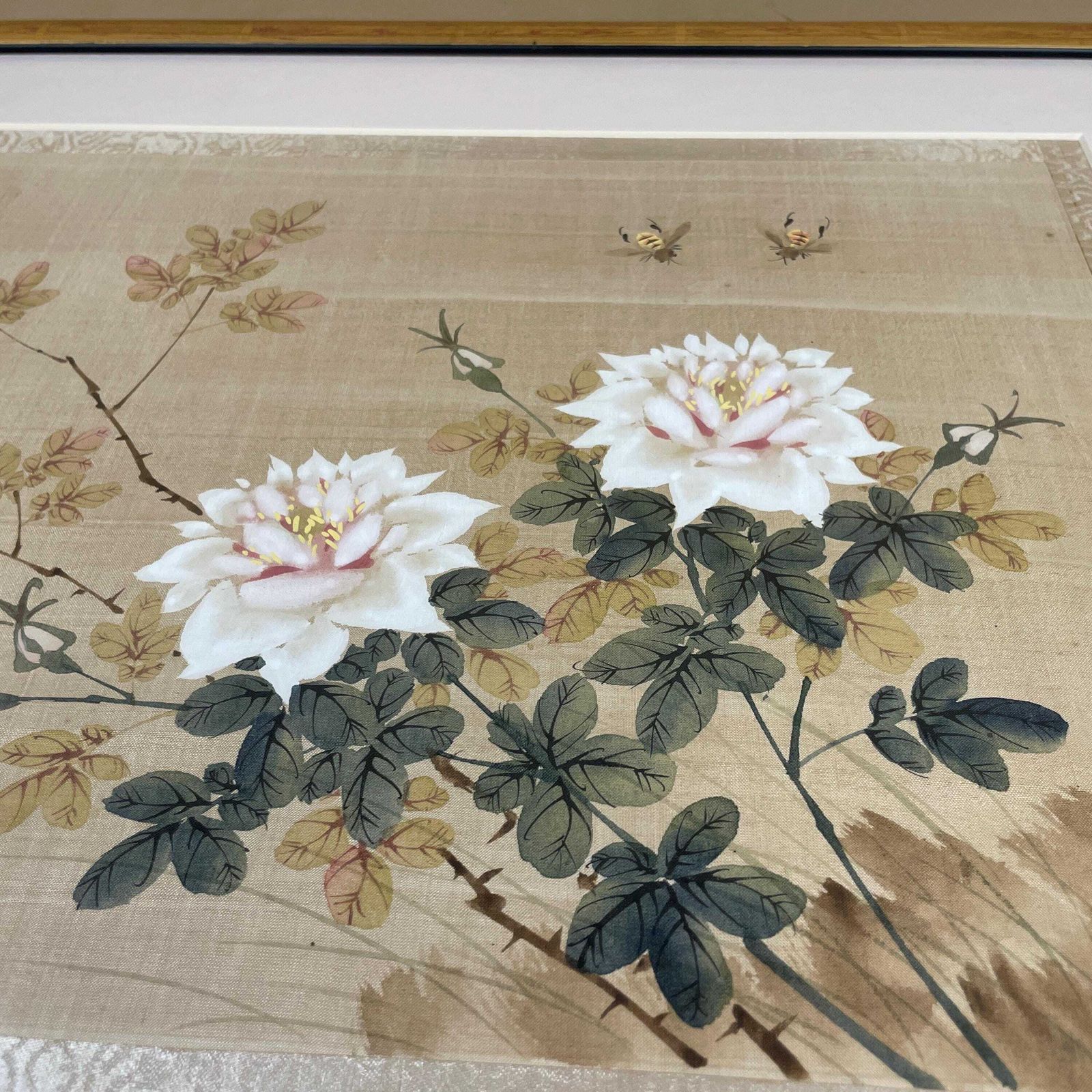 Asian Floral Bee Framed Art Picture Hand Painted On Silk Vintage Gold Frame Wall Hanging Japanese Style photo furniture