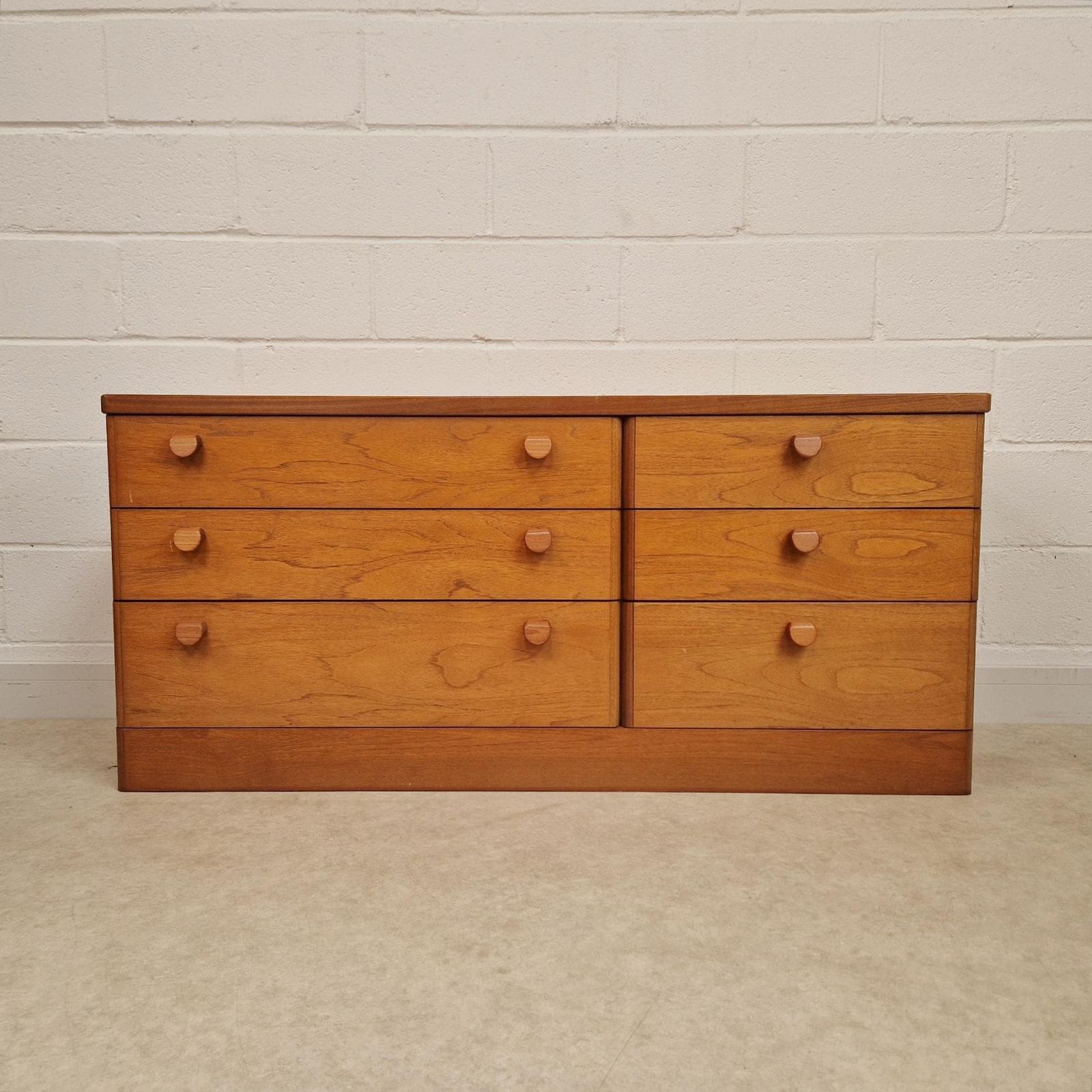 John & Sylvia Reid For Stag Vintage Mid Century Double Length Chest Of Drawers Pg198 photo for sale