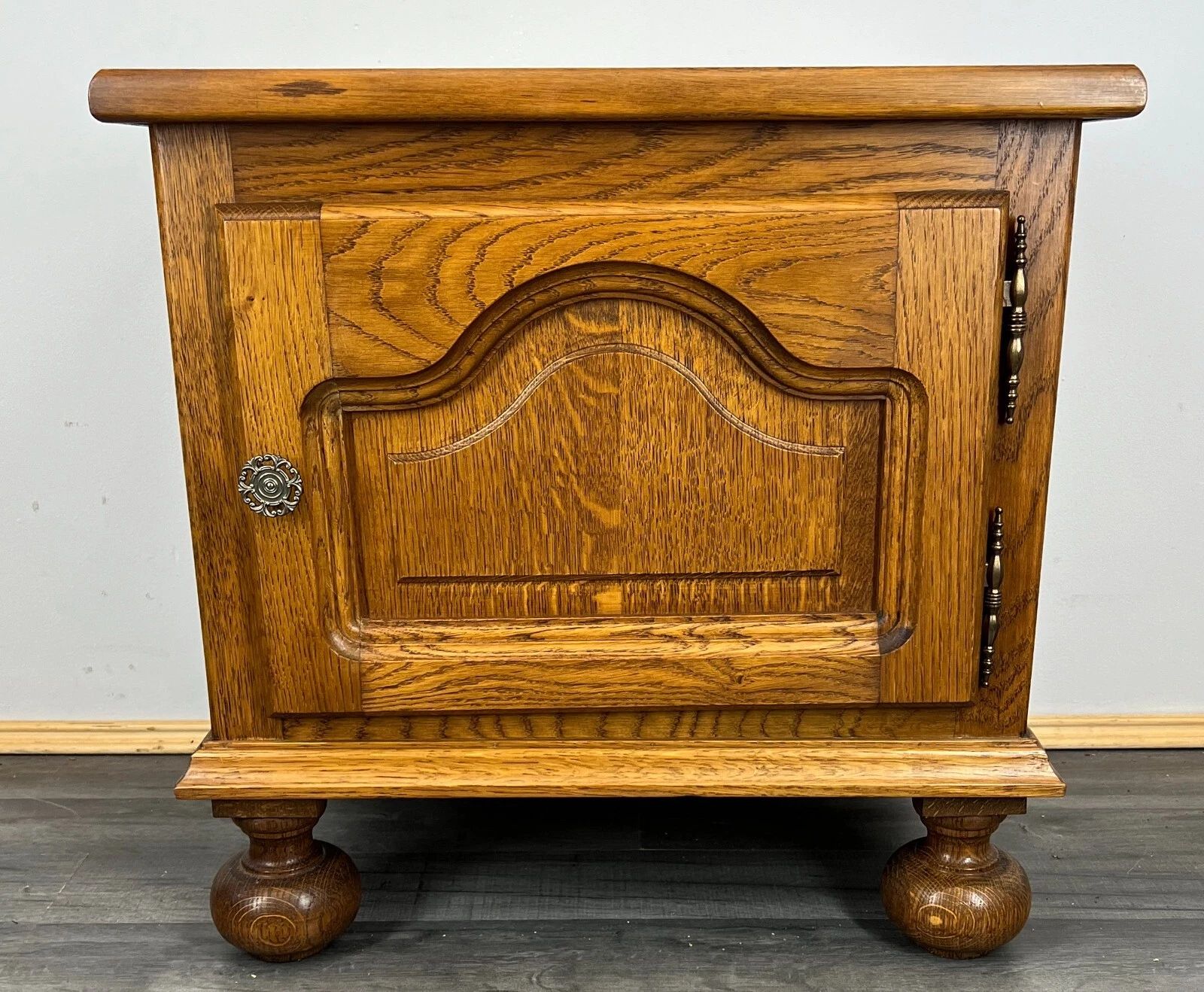 Pair Of Bedside Tables Vintage French Nightstands Carved Cabinets Lot 3116 photo furniture