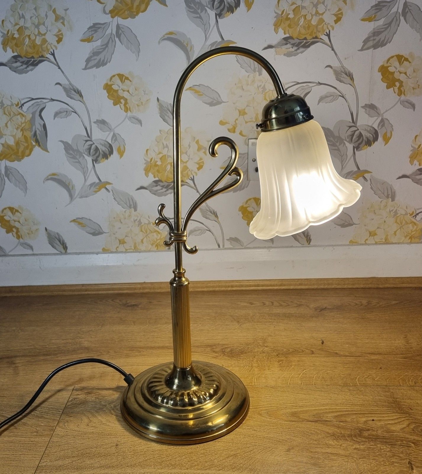 Vintage Brass Swan Neck Table Lamp Glass Tulip Shade Art Nouveau/Antique  Style