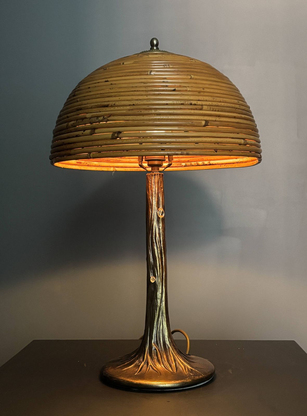 Lampe de table mid-century en rotin, bambou et laiton, années 1970 photo furniture