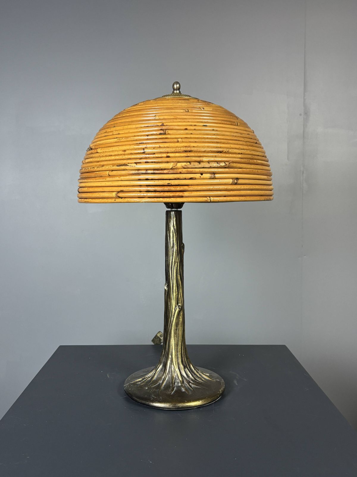 Lampe de table mid-century en rotin, bambou et laiton, années 1970 photo buy
