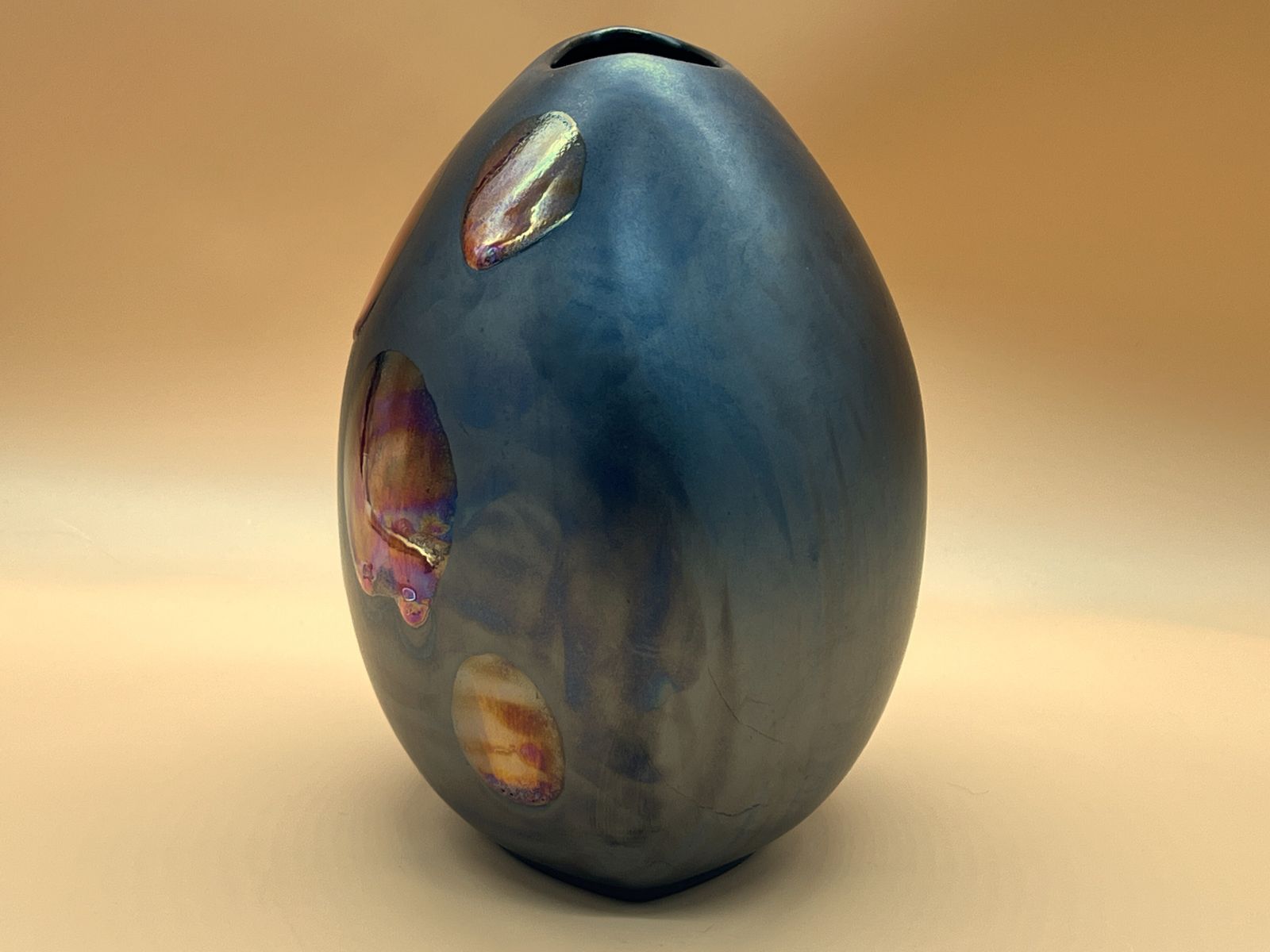 Poole Pottery Galaxy Living Glaze beursvase. Hoogte 7,5". photo Woonaccessoires
