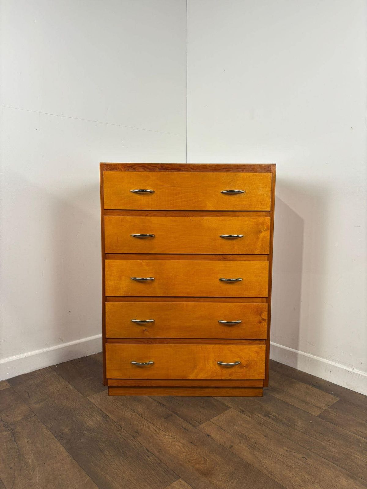 Mid Century Oak Veneer Five Drawer Bedroom Chest photo 419.0