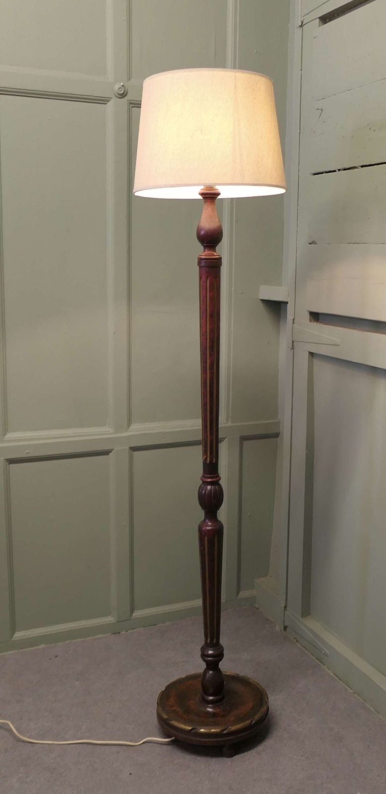 Art Deco Scumble And Gilt Finish Turned Standard Lamp This Is A Very Stylish Piece