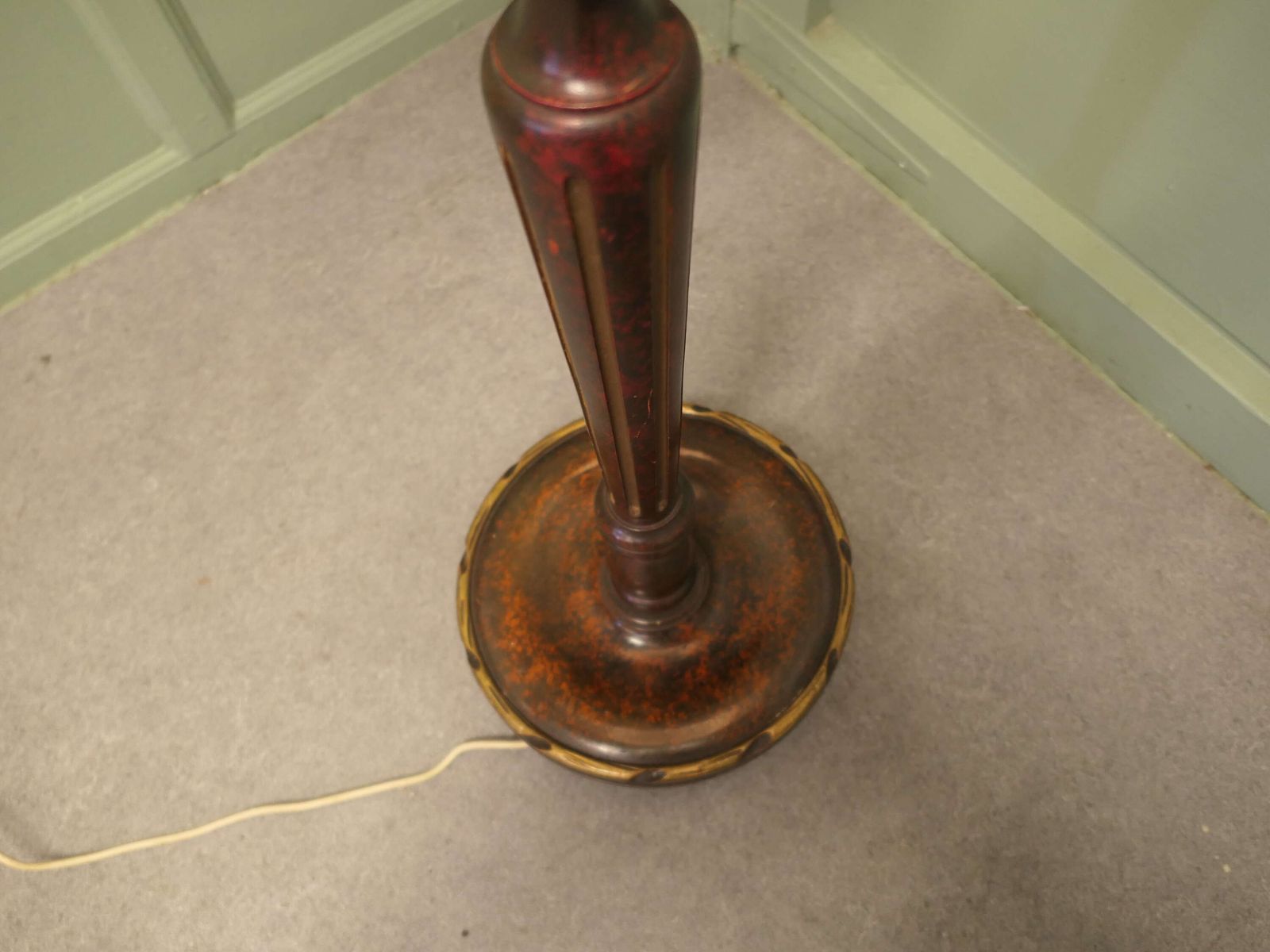Art Deco Scumble And Gilt Finish Turned Standard Lamp This Is A Very Stylish Piece photo 660.0