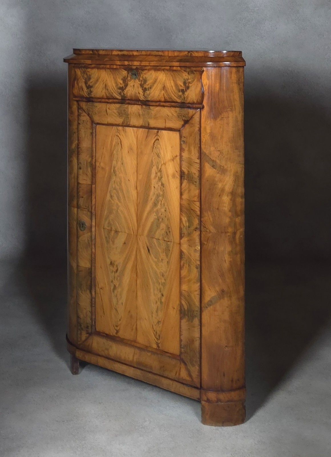 Antique Biedermeier Burr Walnut Corner Cabinet French Encoignure Cupboard C.1830 photo vinterior