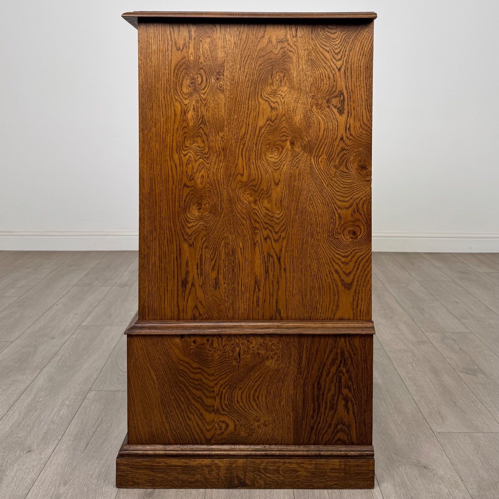 Antique 20th Century Fine Quality Cupboard In Burr Oak ( Af 5818 ) photo Furniture