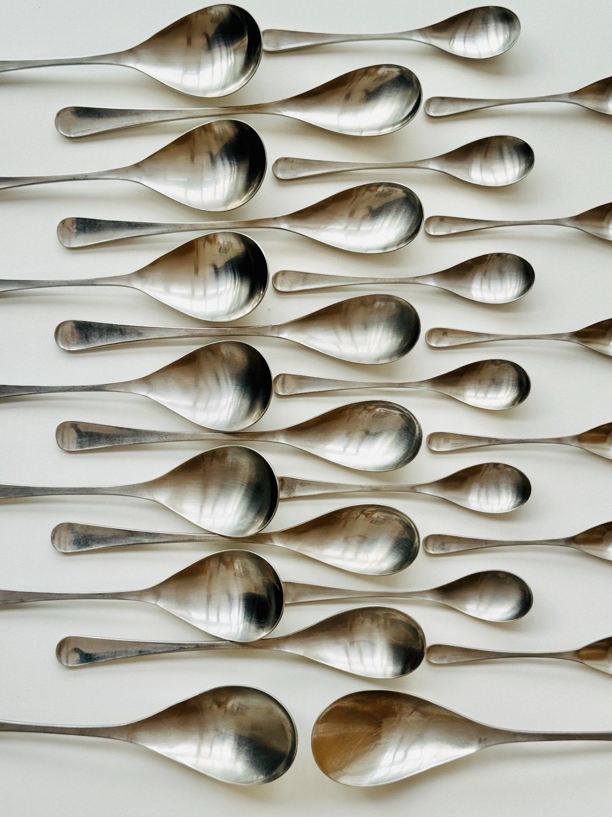 Old Hall Alveston Pattern Cutlery By Robert Welch 50 Piece Canteen For 6 Places photo buy