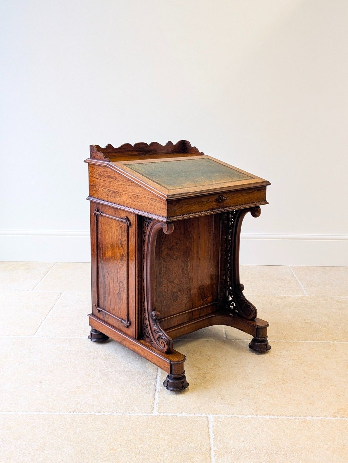 Antique William IV Rosewood Davenport By W&C Wilkinson C.1835