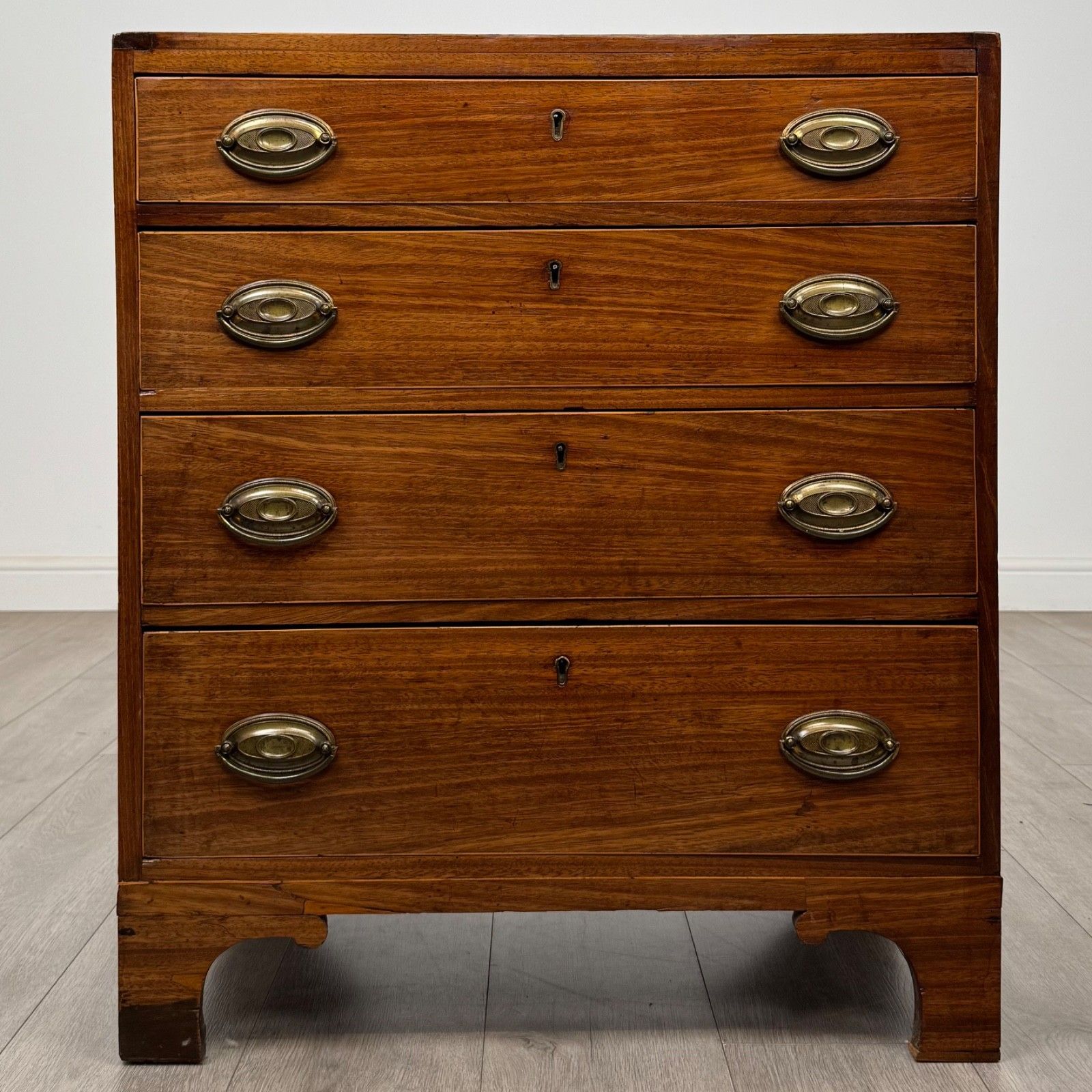Antique 18th Century Small Georgian Chest Of Drawers In Mahogany ( Af 5815 )