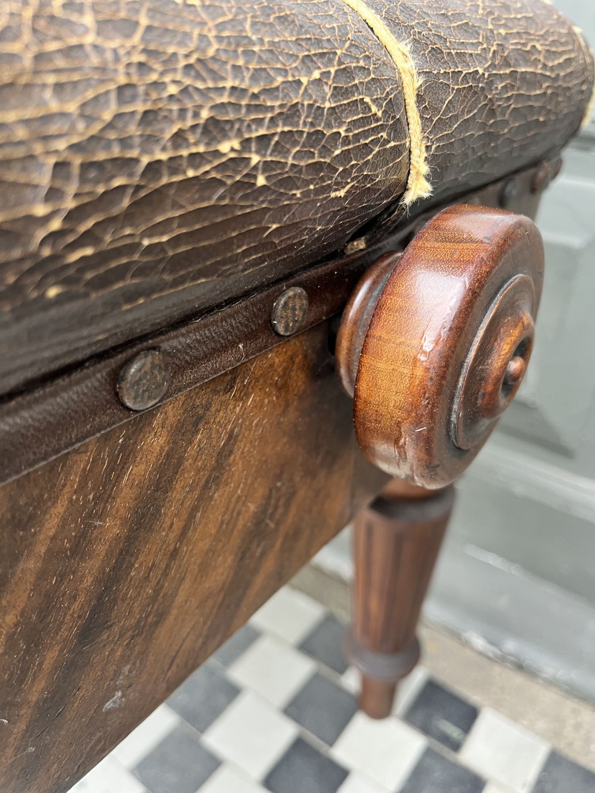 H Brooks And Co Victorian Walnut Adjustable Piano Stool photo Furniture