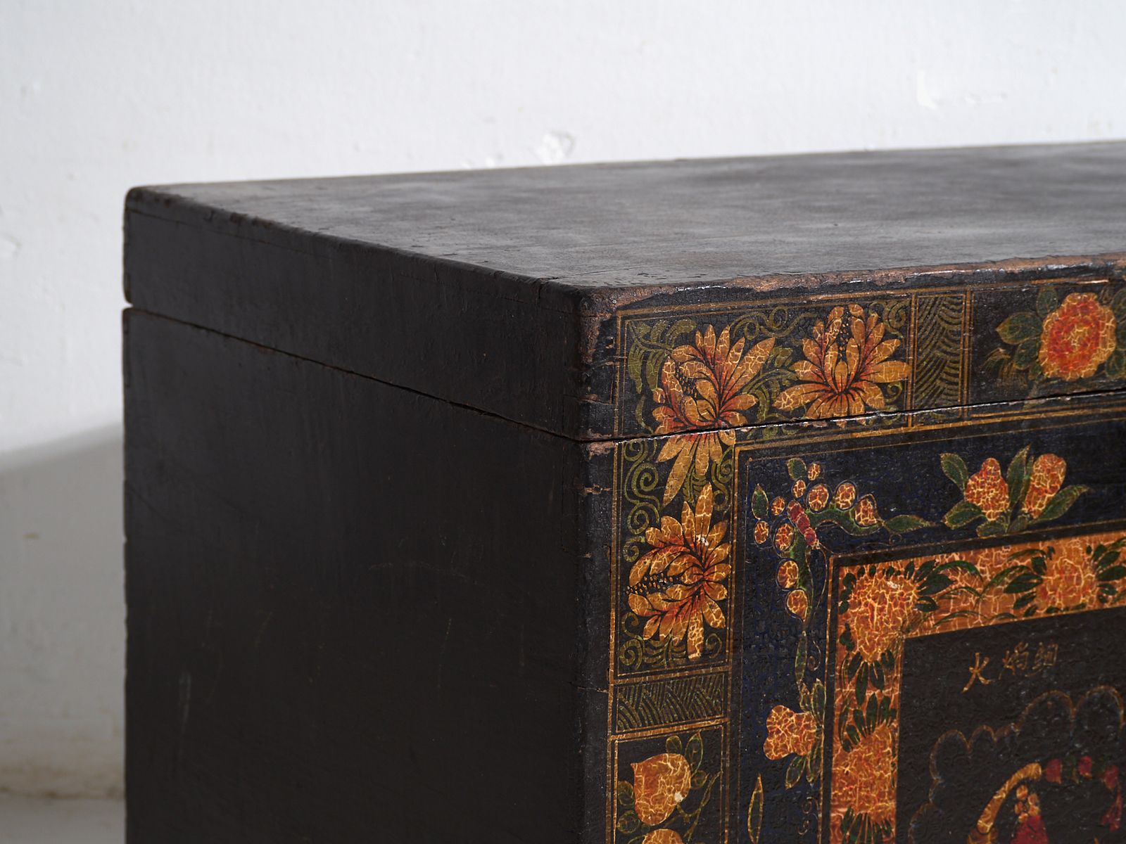 872.0 Antique Painted Trunk In Pine Wood – China, Circa 1900 photo