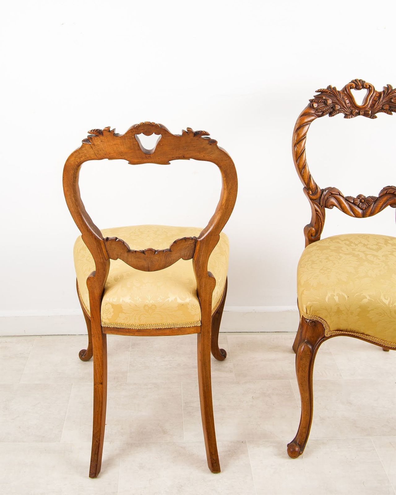 Set Of Six Victorian Carved Walnut Balloon Back Dining Chairs photo 1650.0