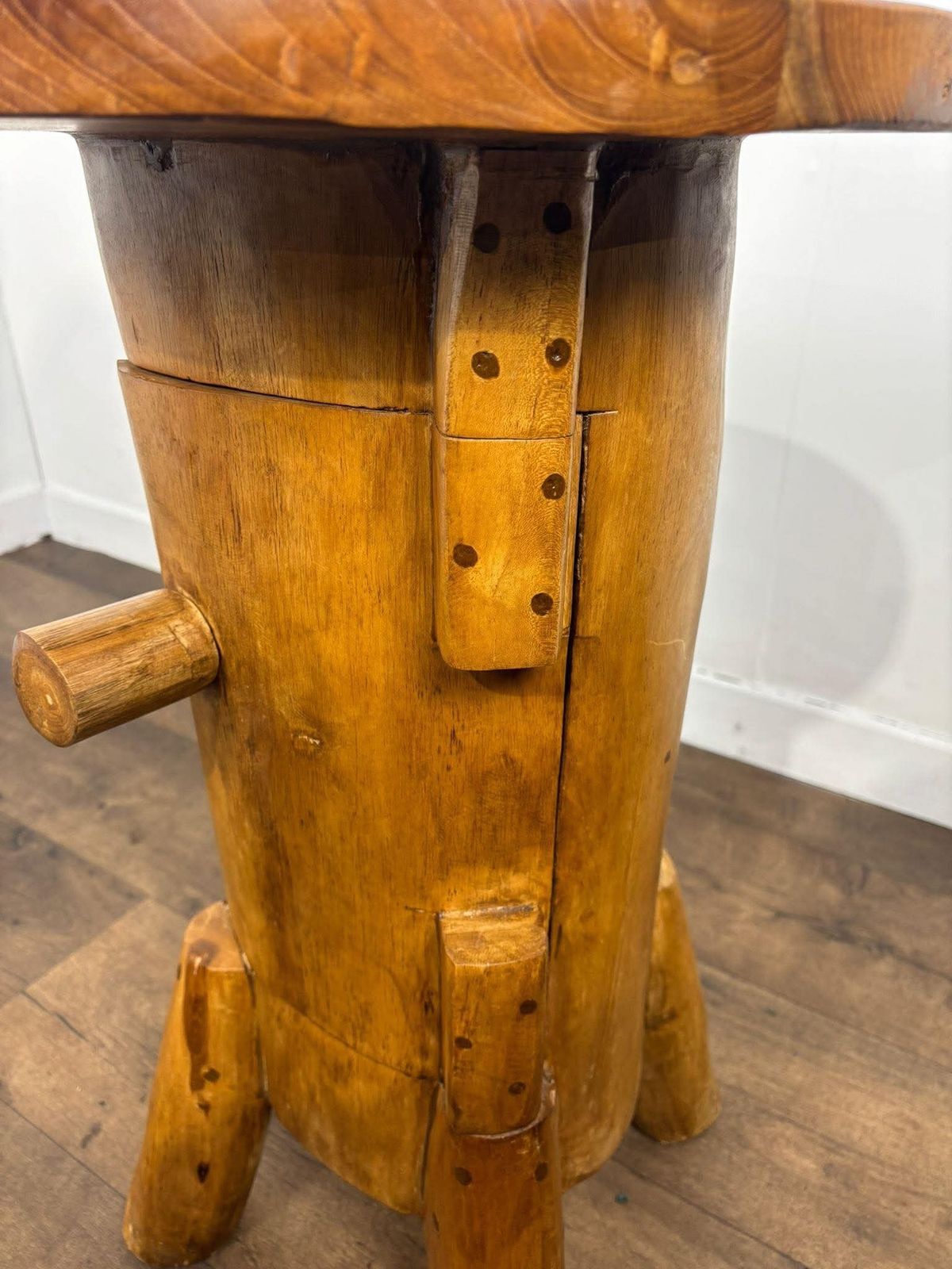 photo furniture Rustic Handmade Side Table