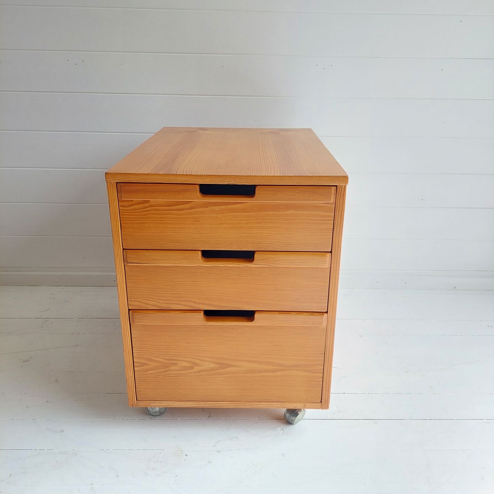 photo furniture Mid Century Scandinavian Pine Bedside Chest Of Drawers Filing Cabinet Alvar Aalto Style 70s Restored