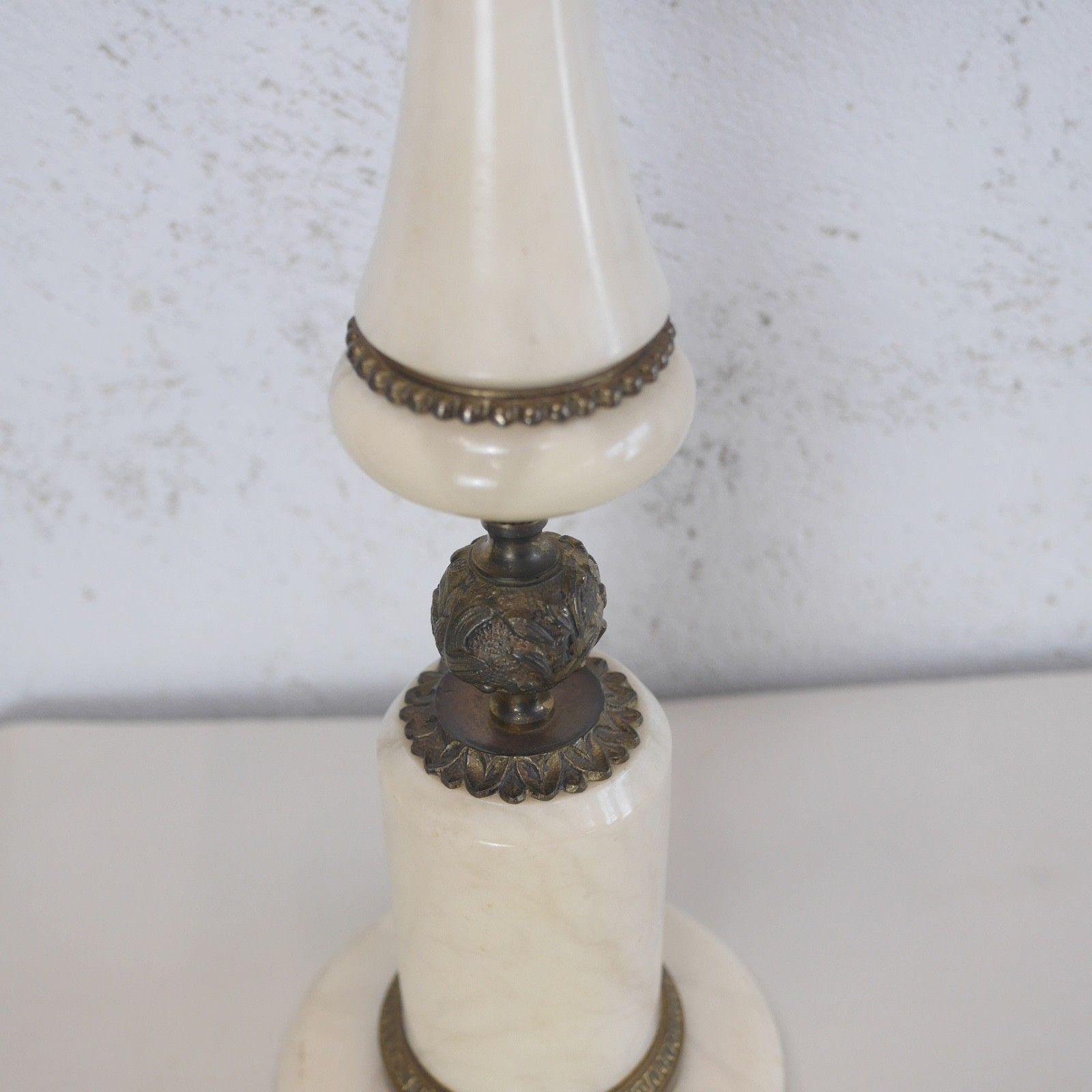 photo furniture Tall Alabaster Marble Neoclassical Table Lamps Italian Brass Cream #103210