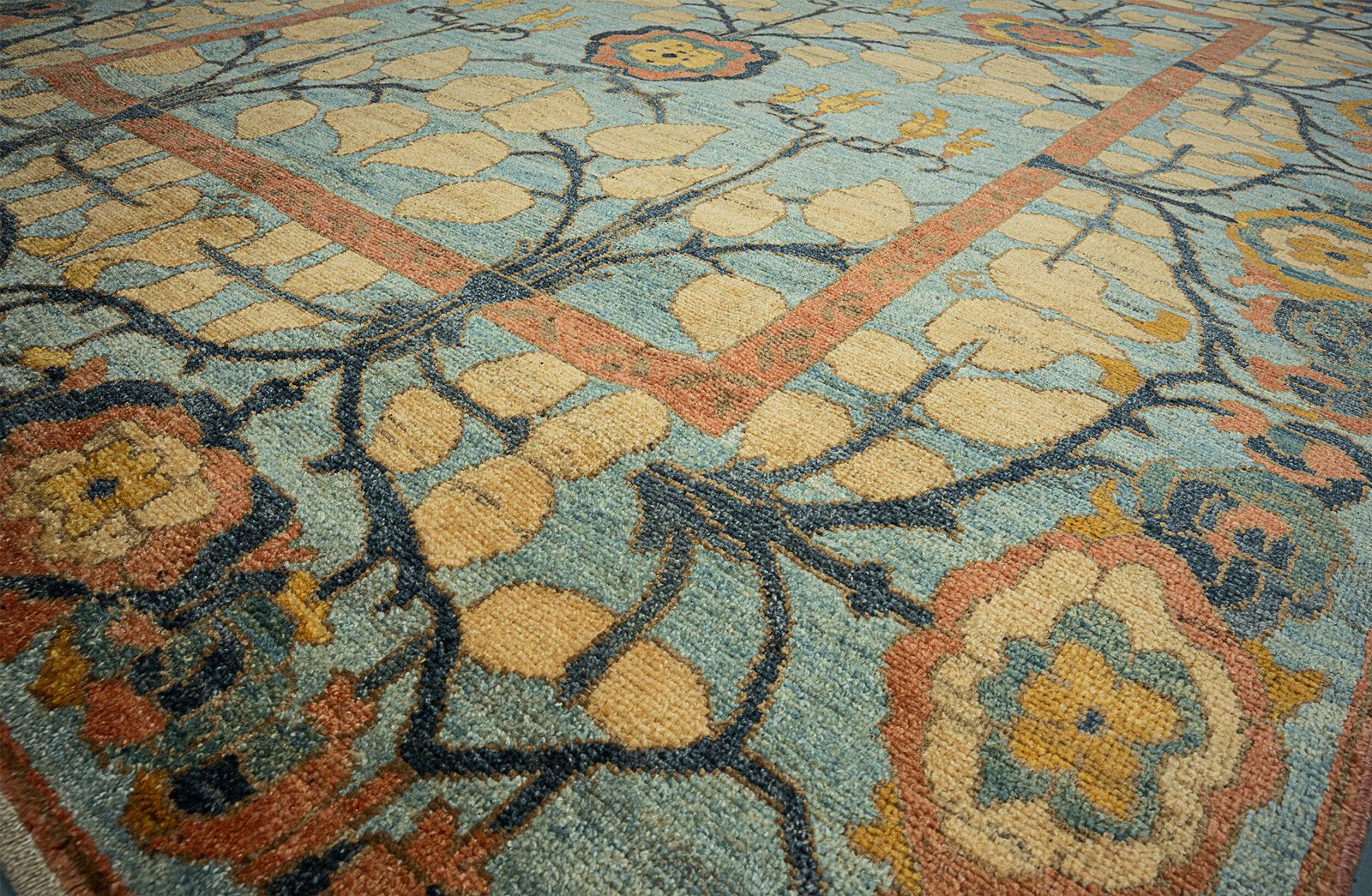 Voysey Carpet 310x248cm photo furniture