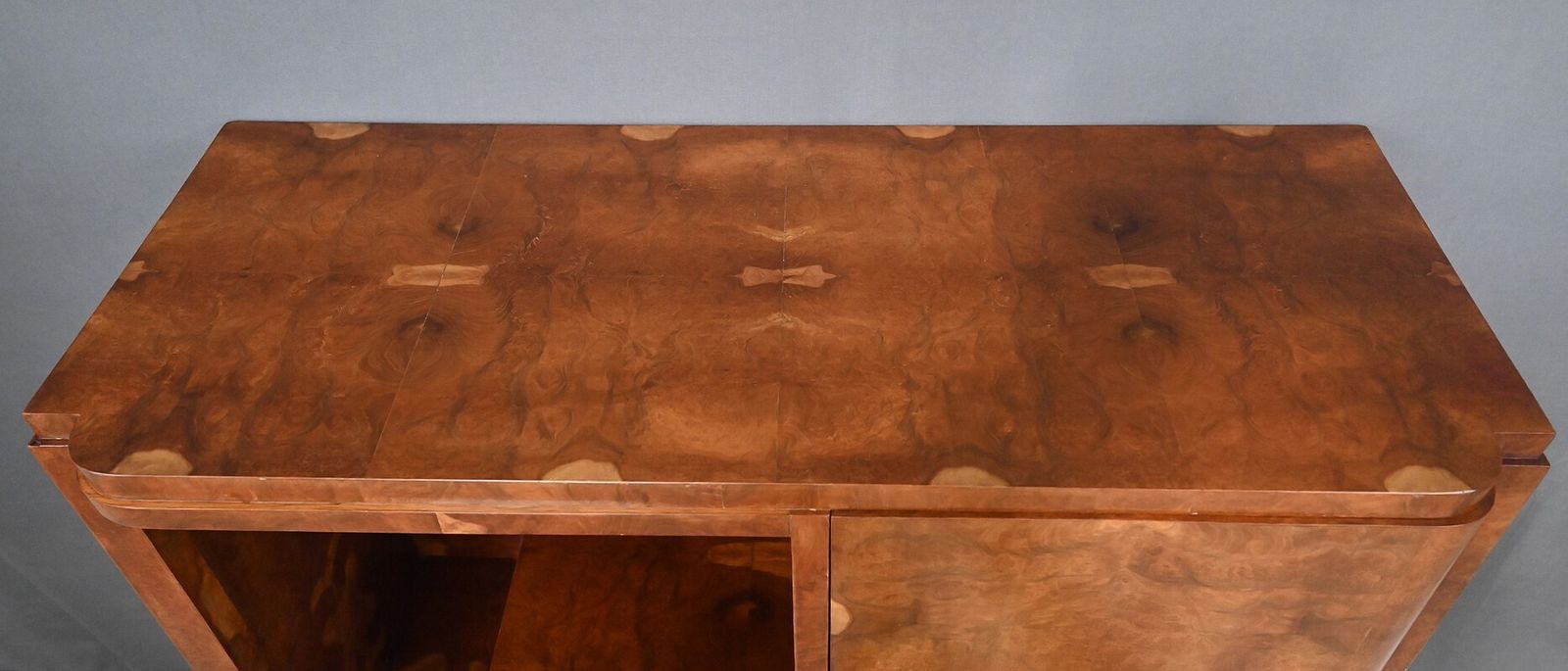 Art Deco Bibus In Elm Burl Veneer – 1940 photo vinterior