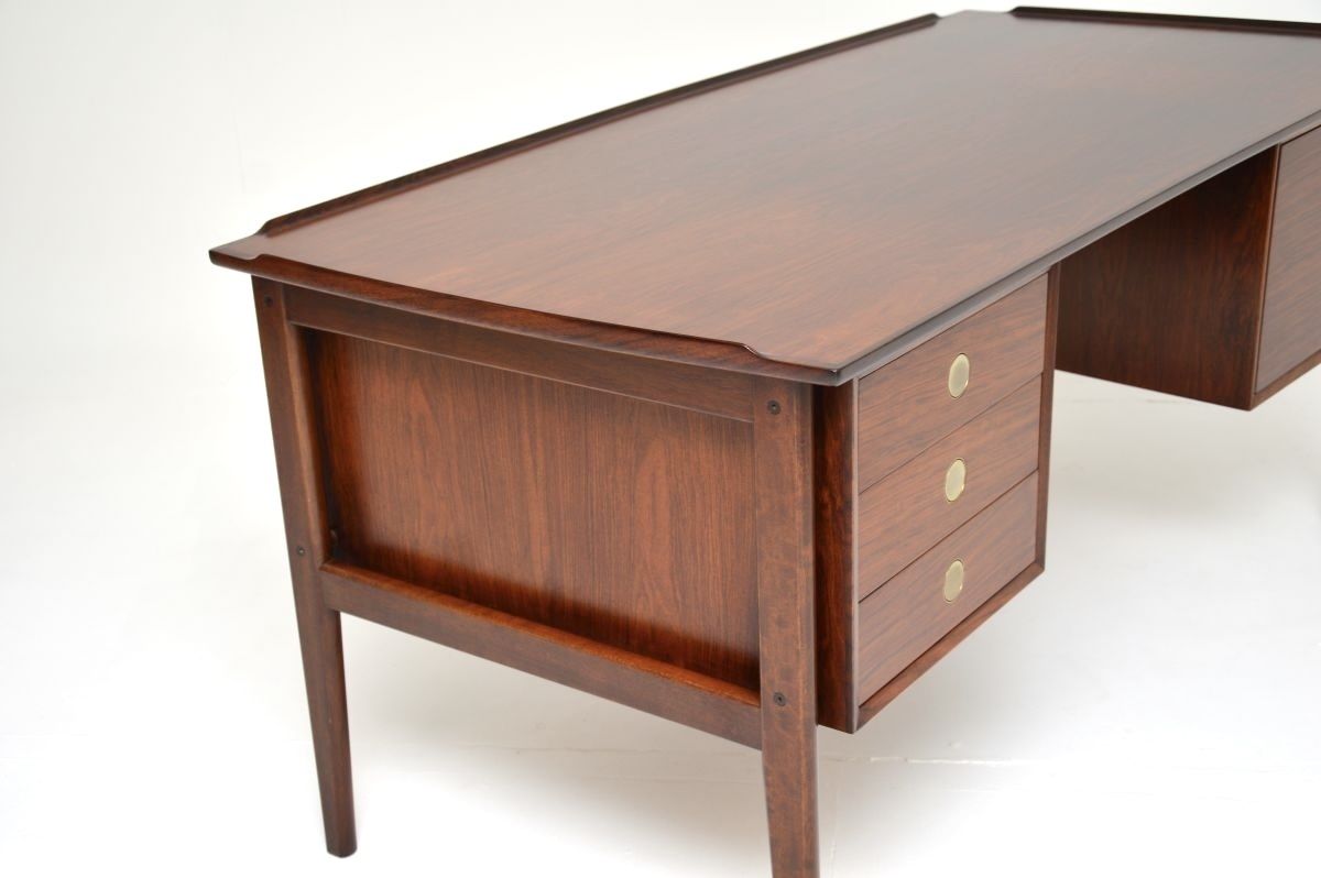 photo furniture Danish Vintage Rosewood Executive Desk