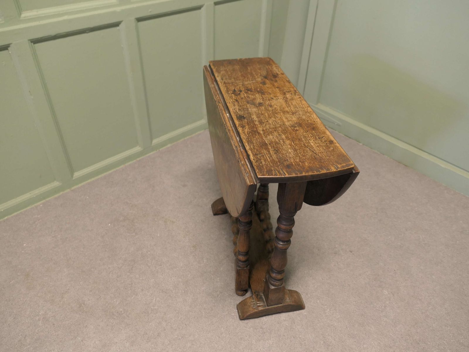 Small Georgian Oak Gate Leg Table The Table Has A Solid Oak Top With Turned Legs photo Furniture
