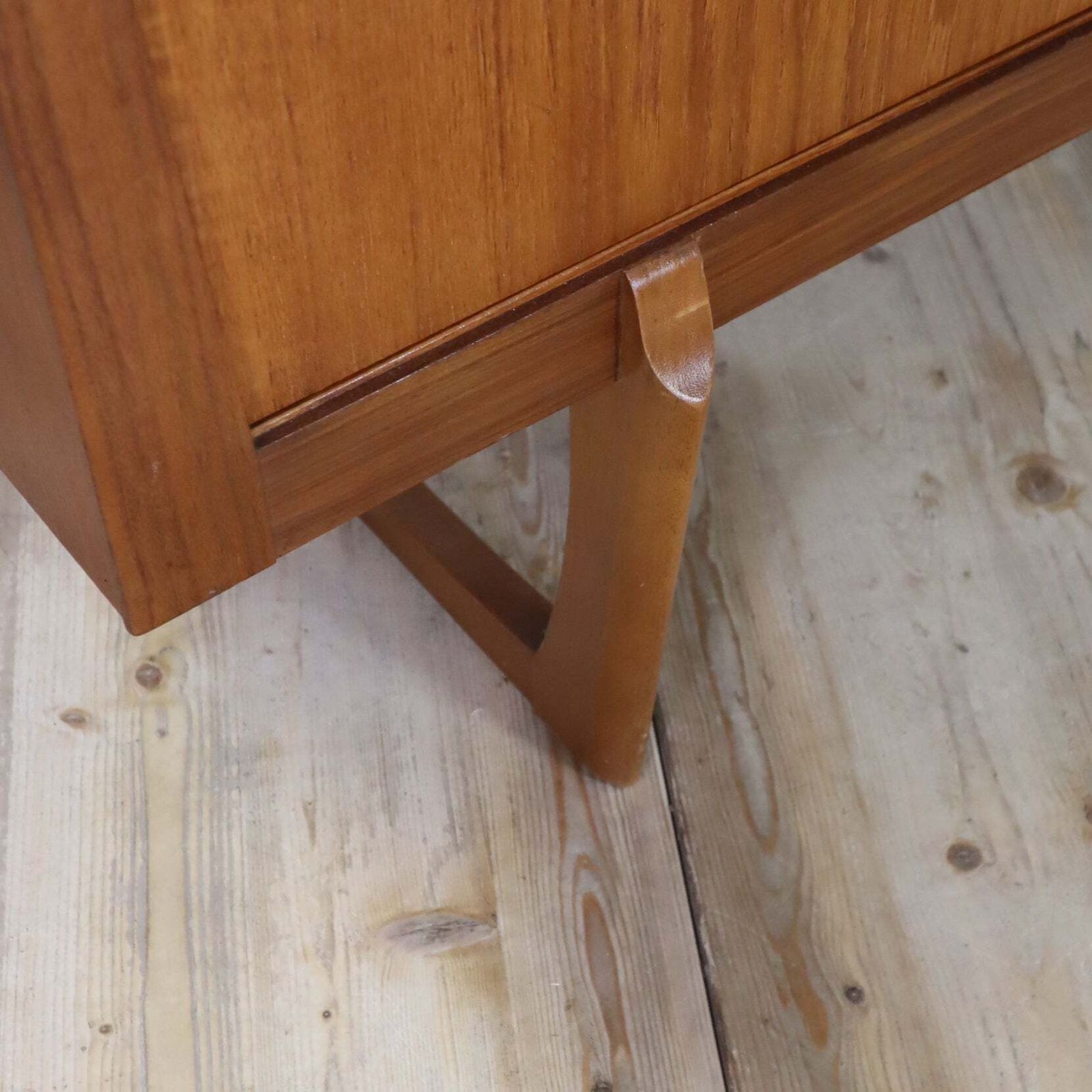 photo for sale Vintage Teak Large Elliots Of Newbury Sideboard 0506b
