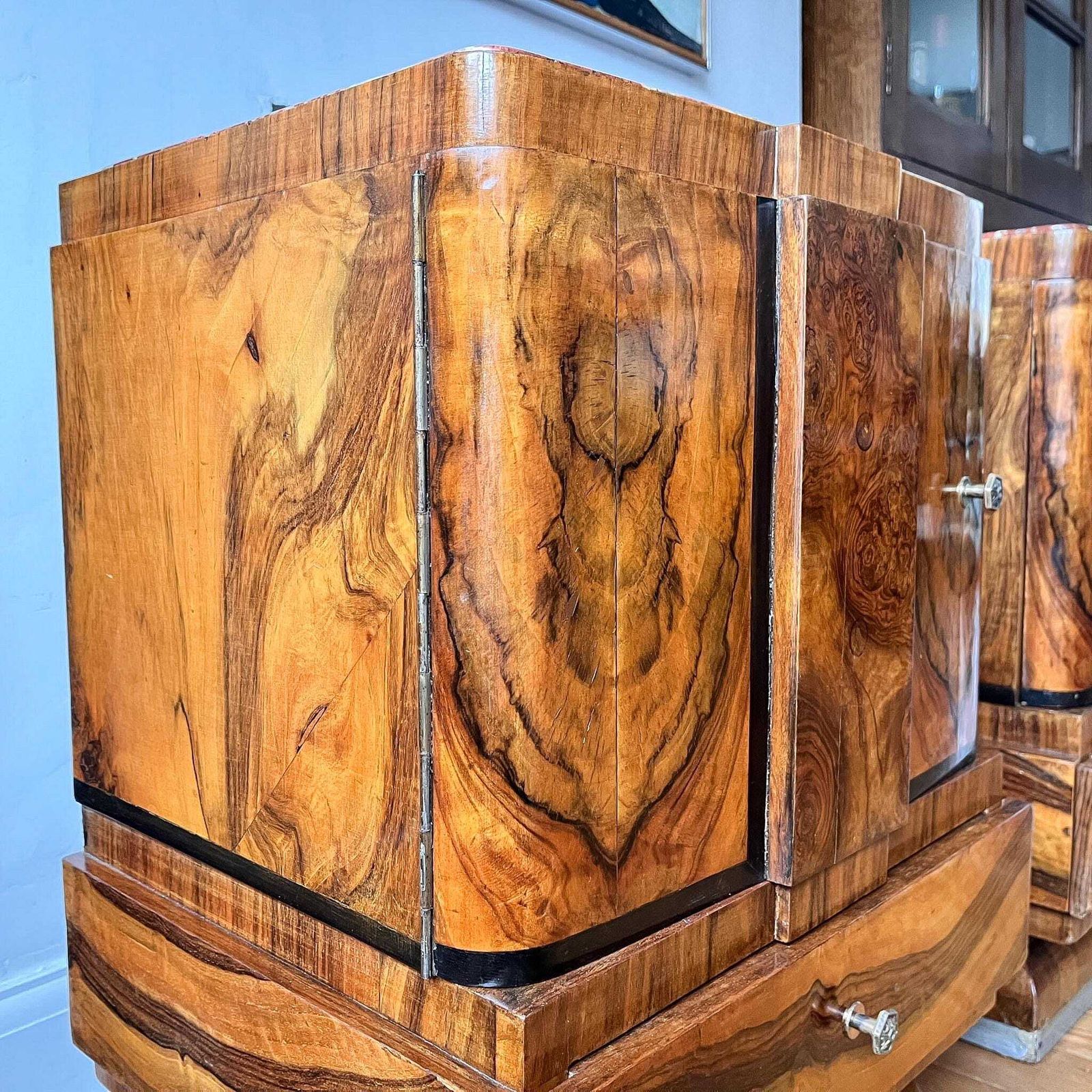 Pair Of Italian Art Deco Marble Top Bedside Cabinets photo vinterior