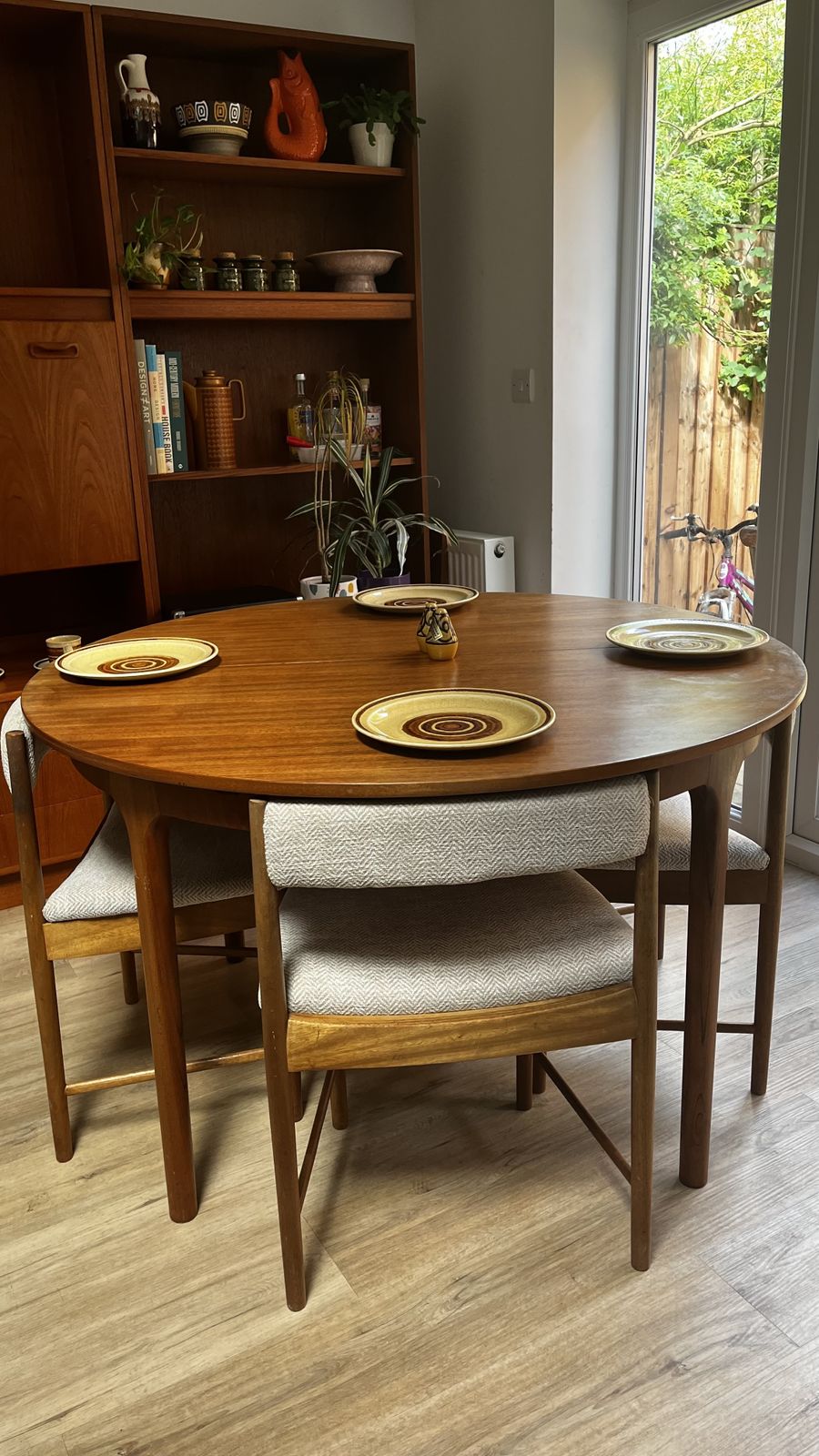 Mid Century McIntosh Vintage Extending Dining Table & 4 Chairs Roundette