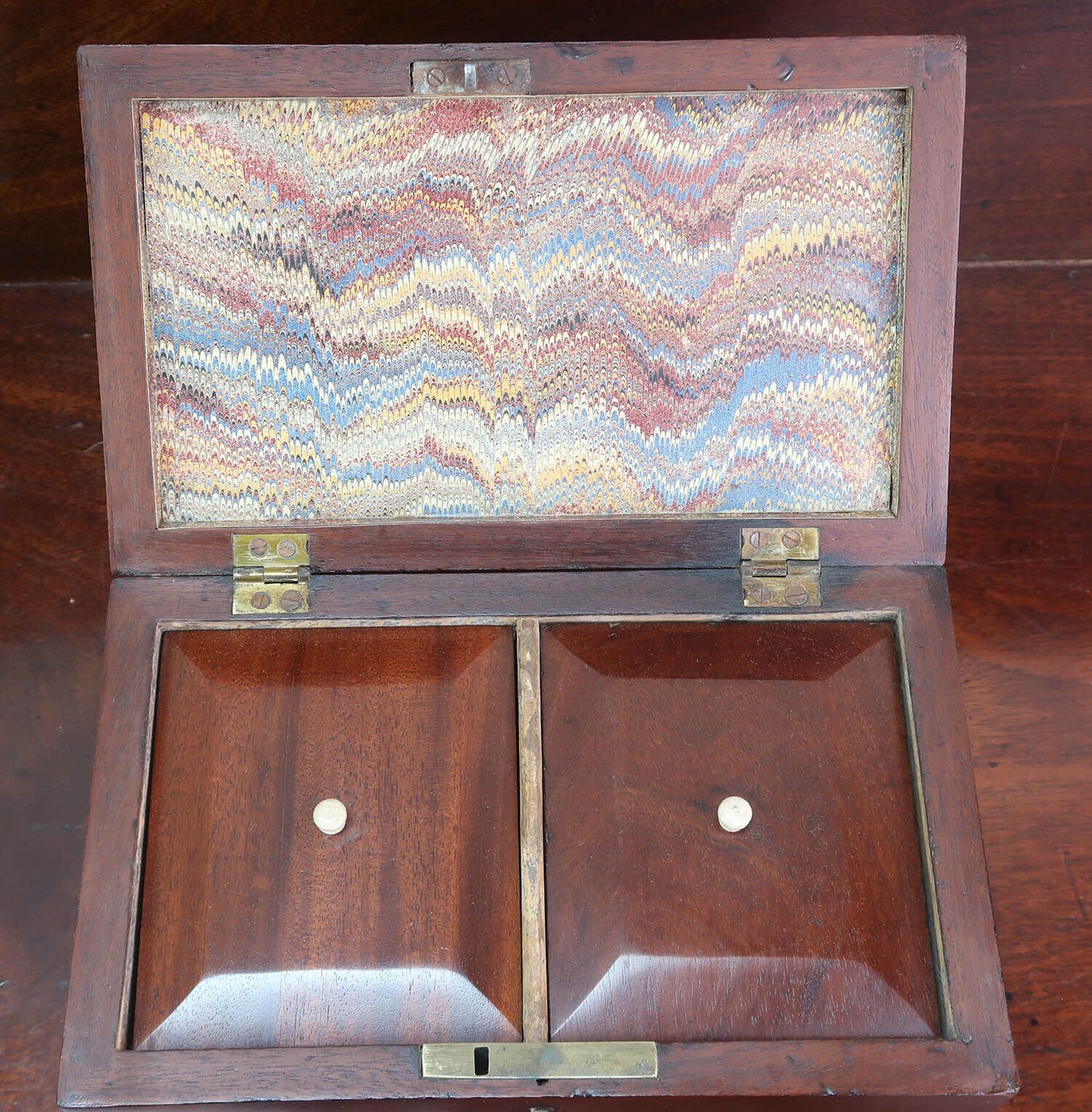 Antique Mahogany Tea Caddy With  Crossbanding. English C.1800 photo vintage