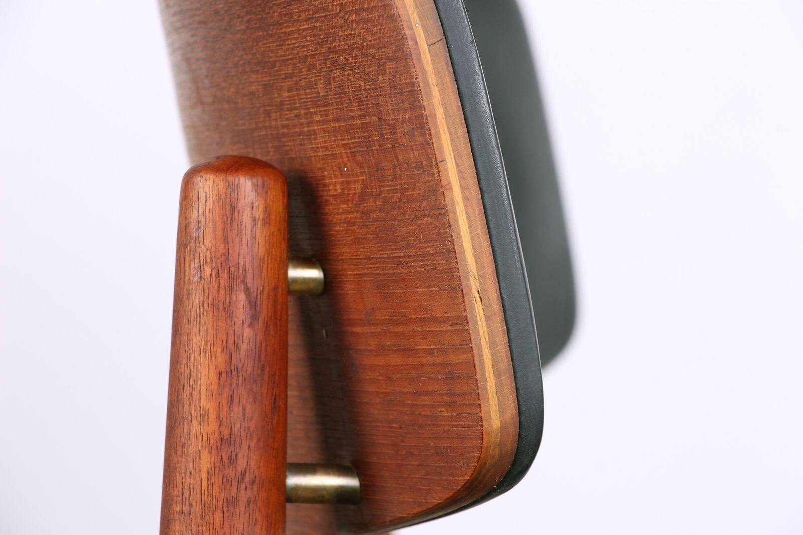 photo furniture Set Of 4 Danish Chairs In Teak, Black Skai And Brass By Sven Chrobat For Sax 1960.