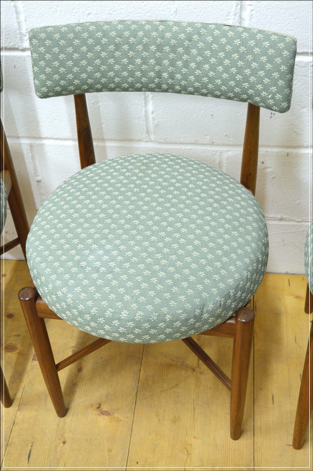 Vintage Dining Chairs X4  G Plan Fresco Solid Teak Danish Design Mid Century photo vinterior