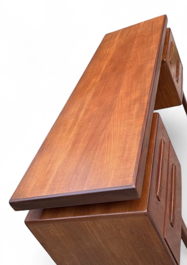 Victor Wilkins For G Plan Mid Century 1960s Teak Desk photo 935.0