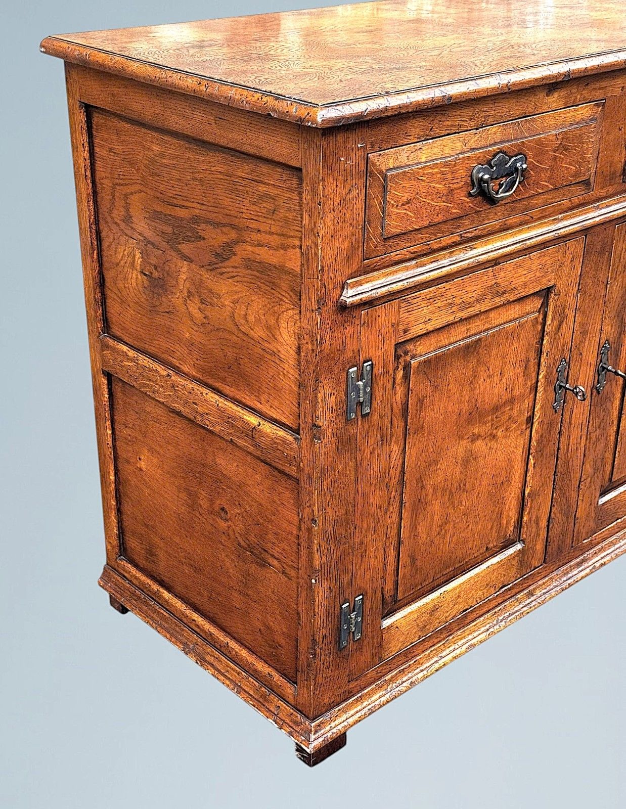 545.0 Oak Dresser Base / Oak Sideboard Batheaston Bespoke Furniture photo