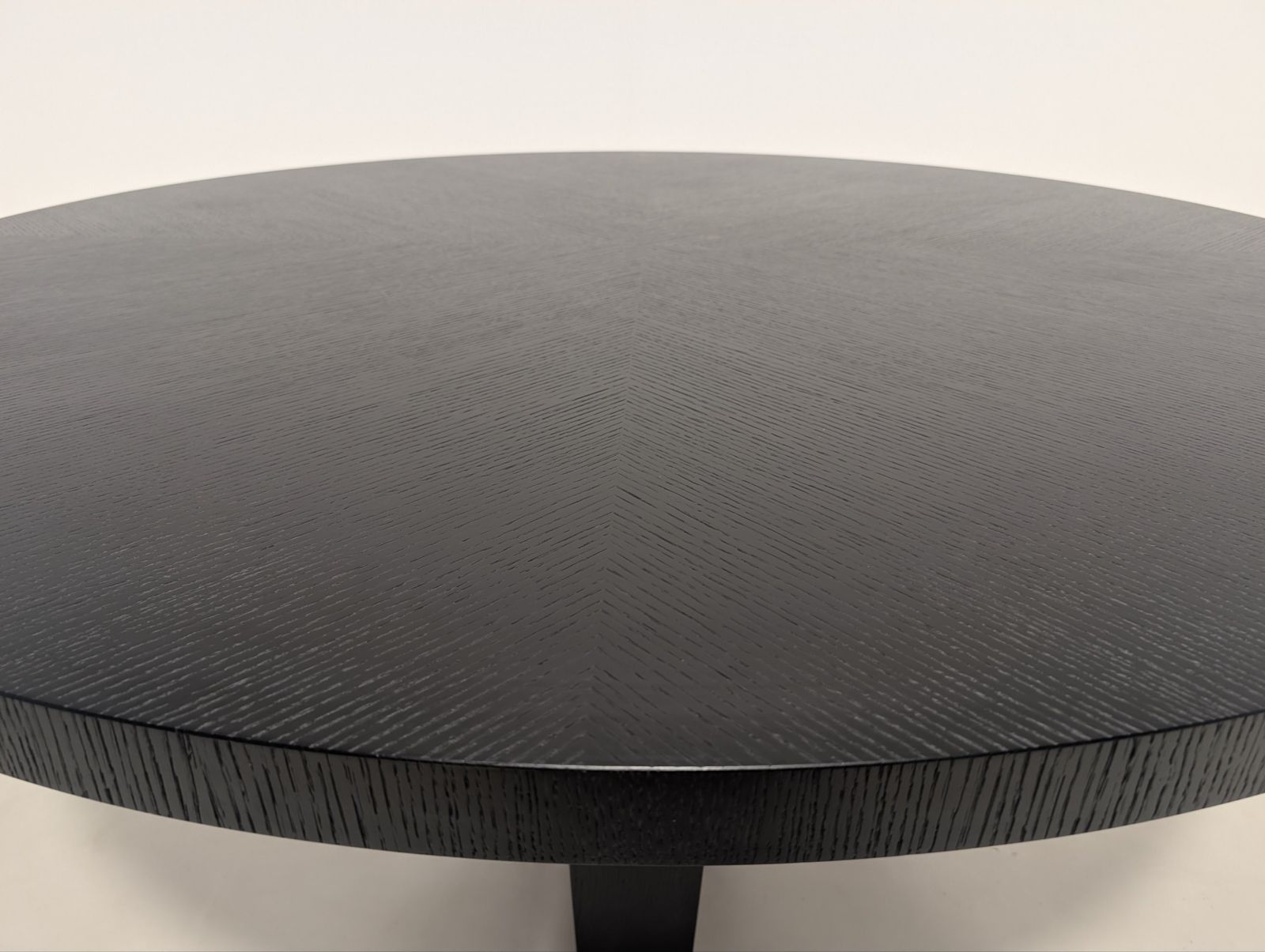 photo buy Maxalto Xilos Dining Table, By Antonio Citterio