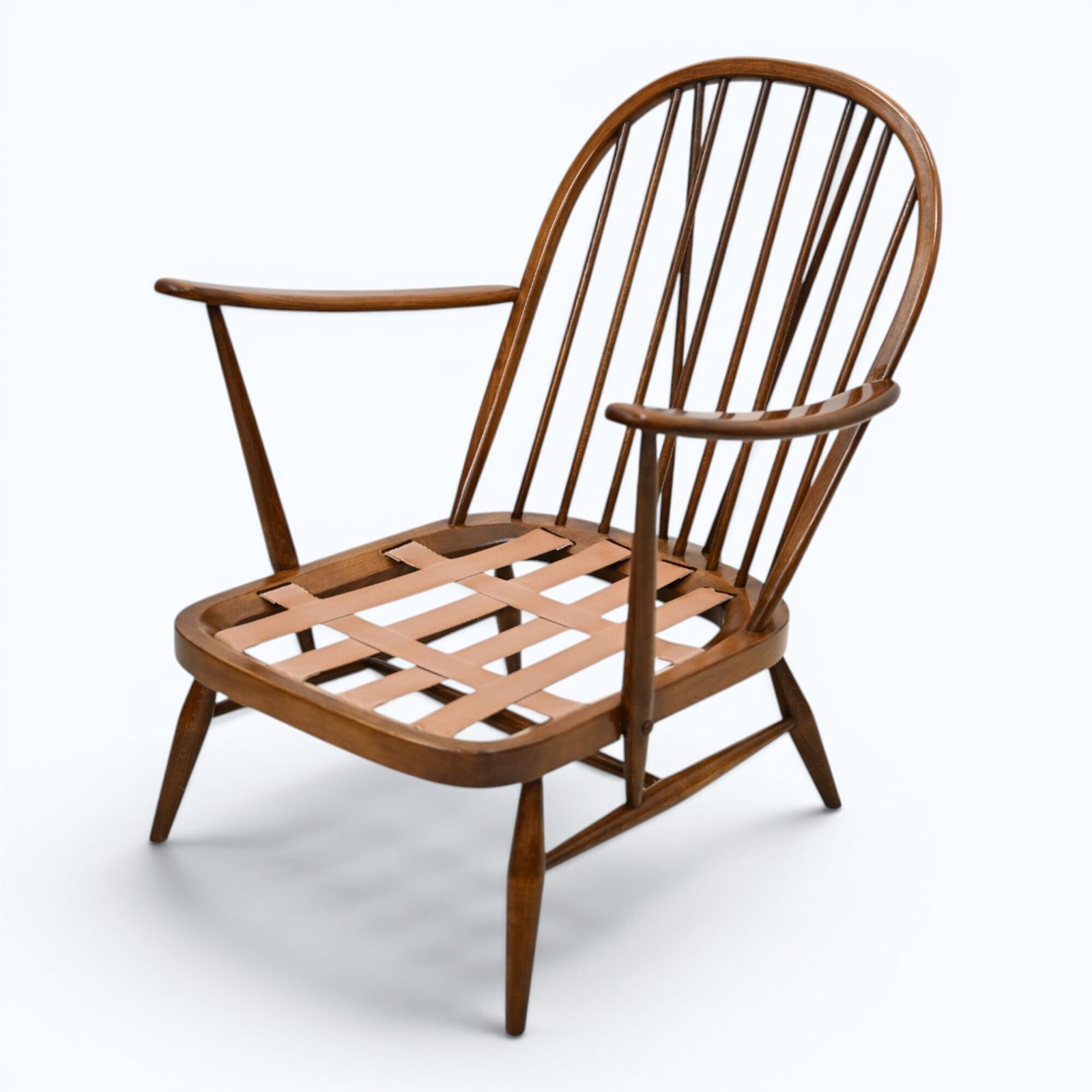 photo vinterior Ercol Windsor Easy Chair Model 204 1970s Good Webbing Dark Finish Free Delivery