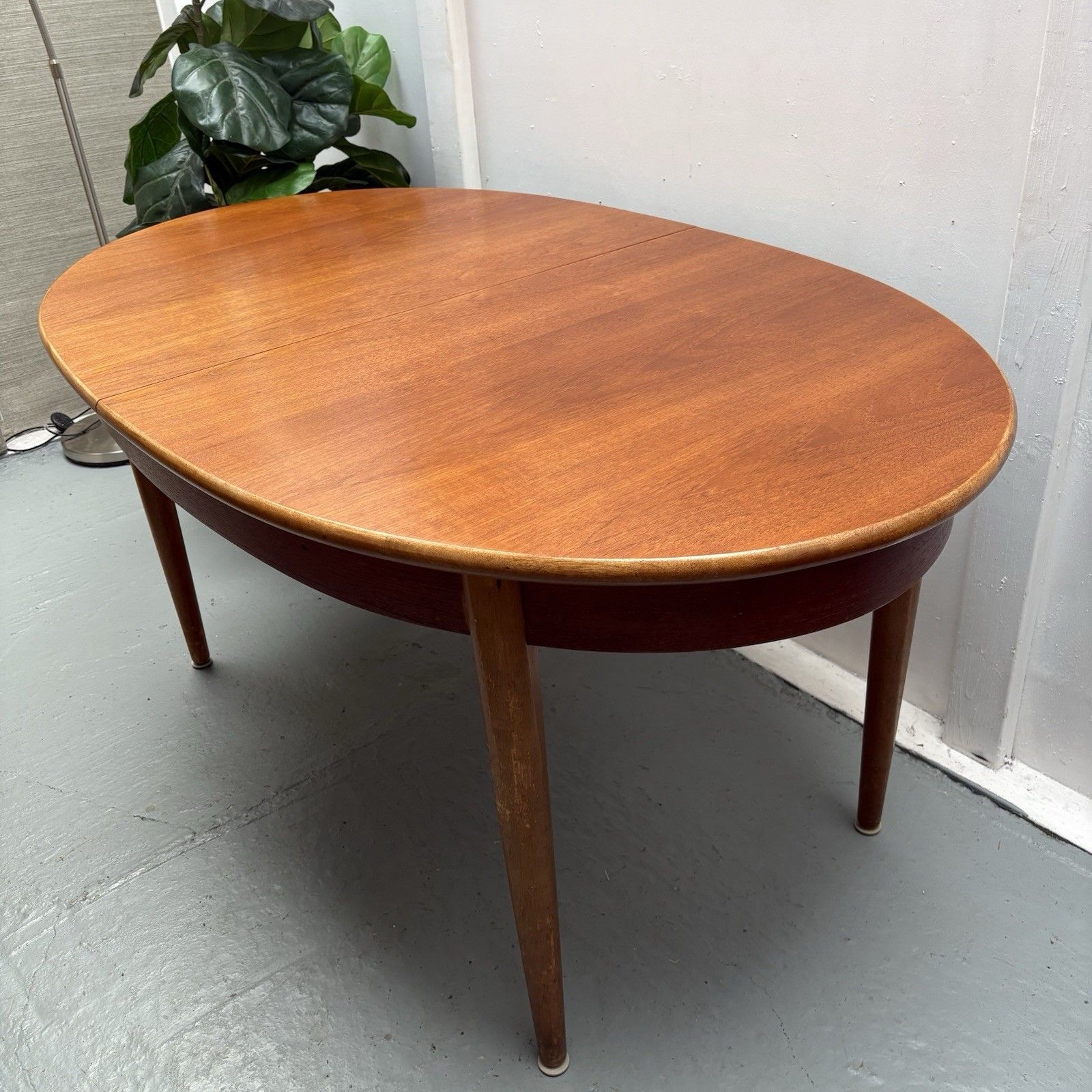 Compact Midcentury Oval Extending Teak Dining Table By Jentique C.1960s photo for sale