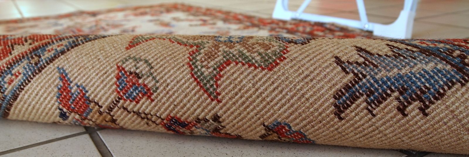365.0 Vintage handgemaakt Pakistaans Lahore-tapijt 2,5' x 4,6' | Wol | Ca. jaren 1950 | Beige, marineblauw, rood photo