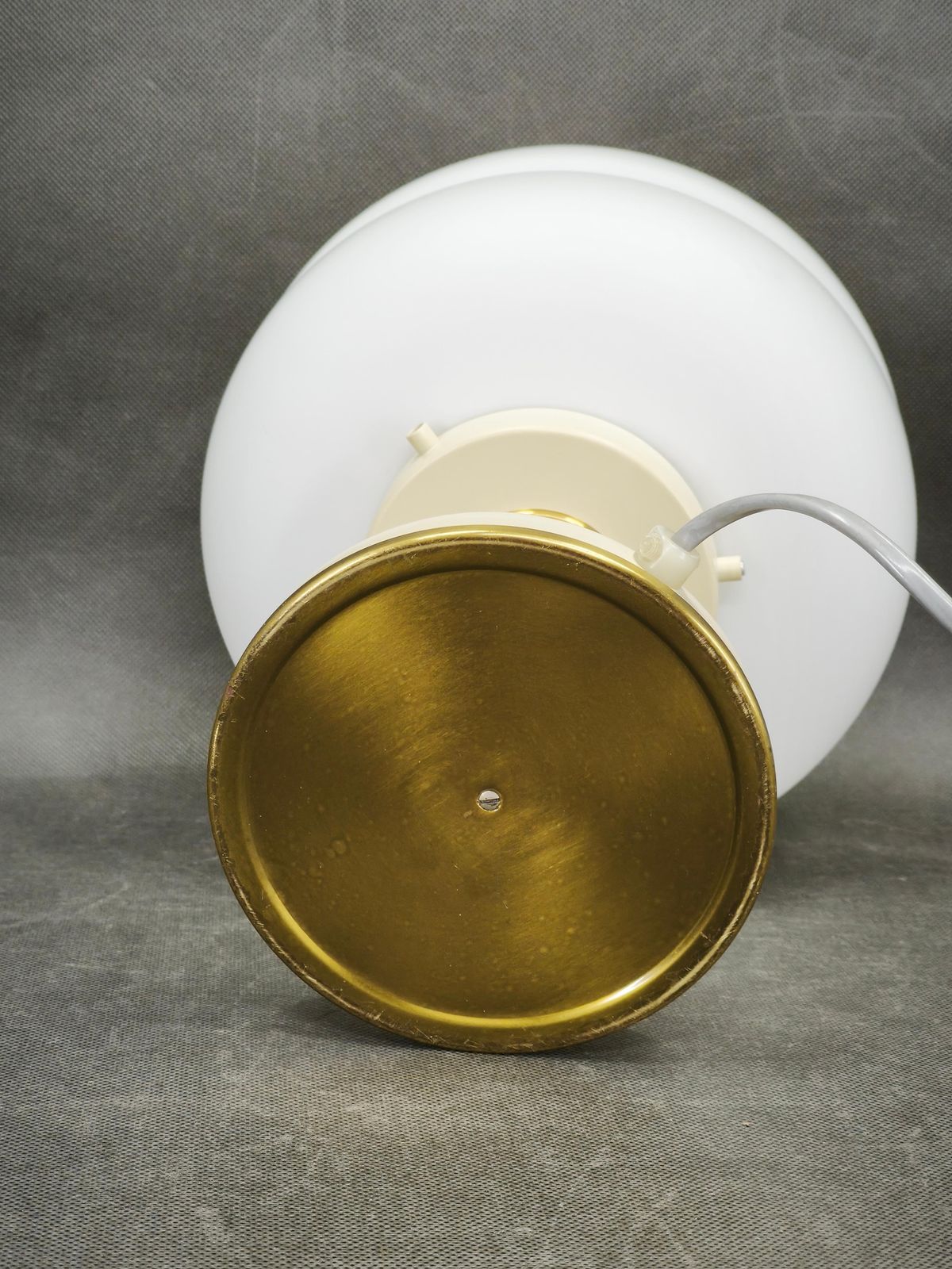Napako Opaline Glass Table Lamp, Tsjecho-Slowakije, jaren 1970 photo vinterior