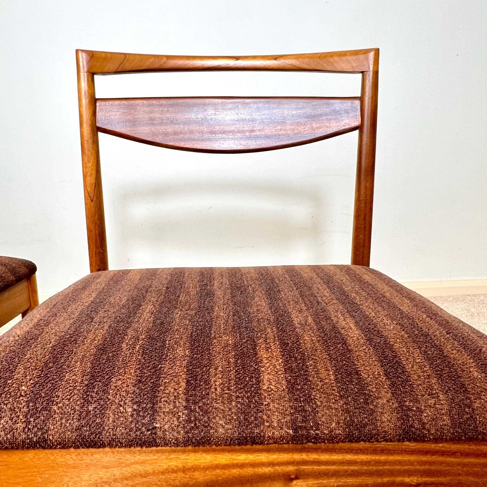 A Pair Of Mid Century McIntosh Teak Dining Chairs, Brown Boucle Upholstery photo vinterior