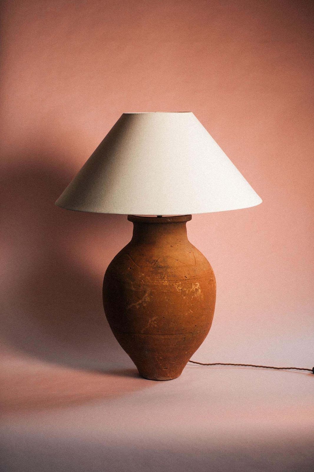 Sunbaked Curve Terracotta Lamp