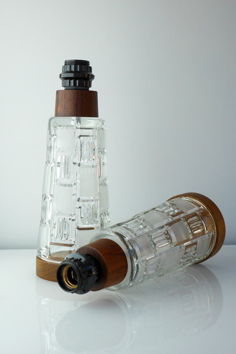 Mid-Century Modern Scandinavian tafellamp van teakhout en glas, set van 2 photo for sale