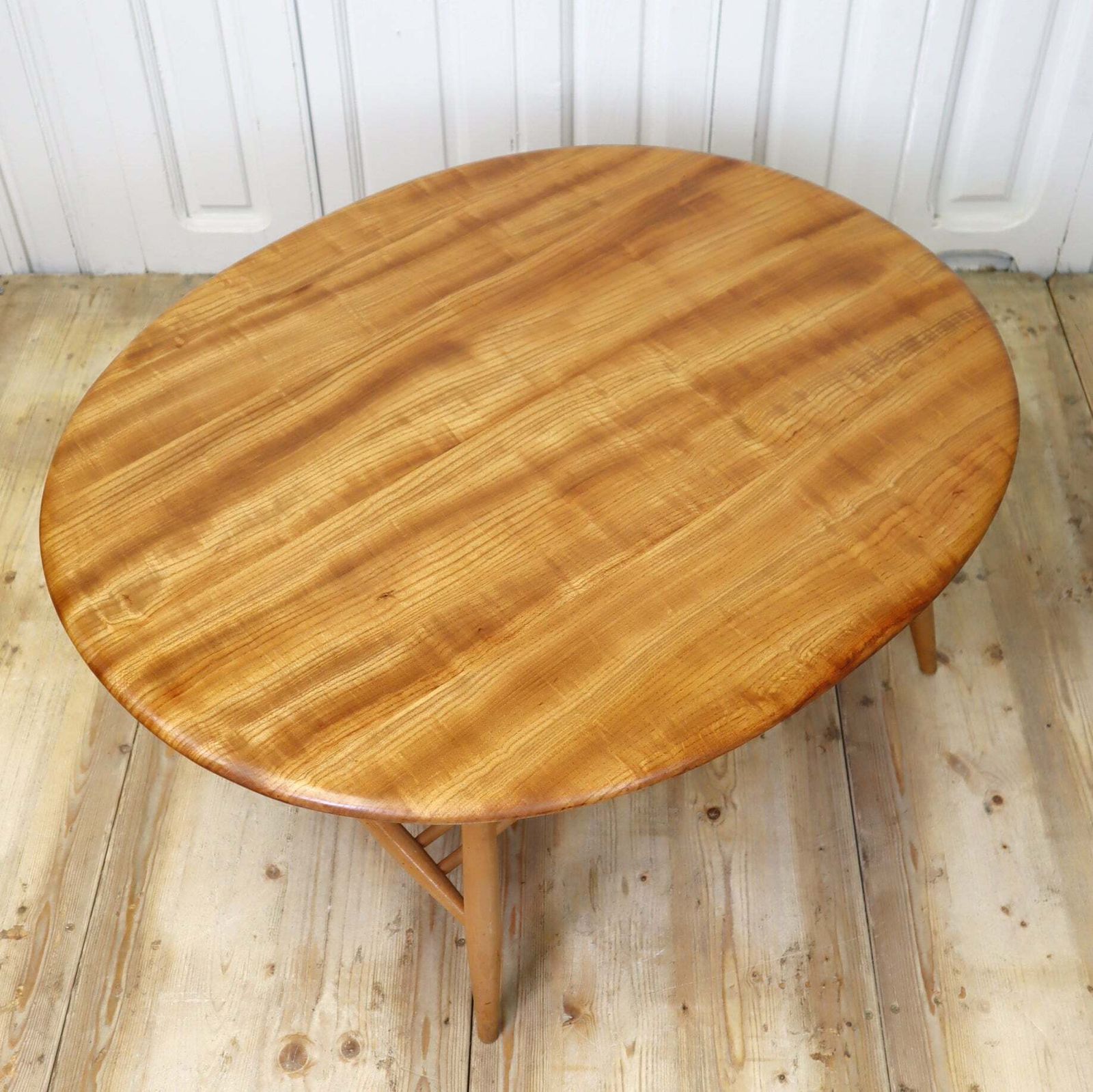 Vintage Ercol Oval Model 454 Coffee Supper Table photo vintage