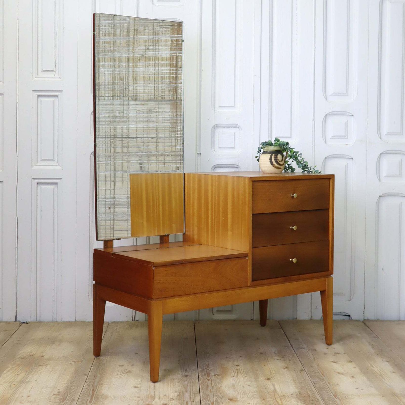 Mid Century Uniflex M Range Vanity Unit