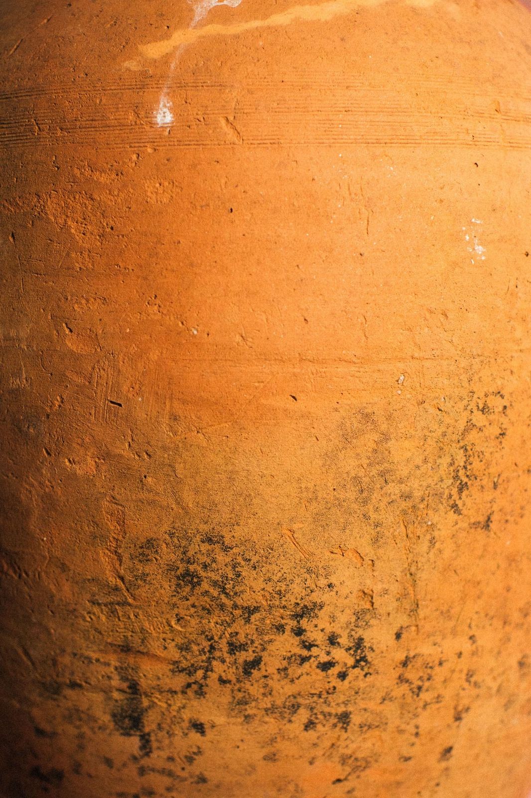 Faded Earth Terracotta Lamp photo vinterior