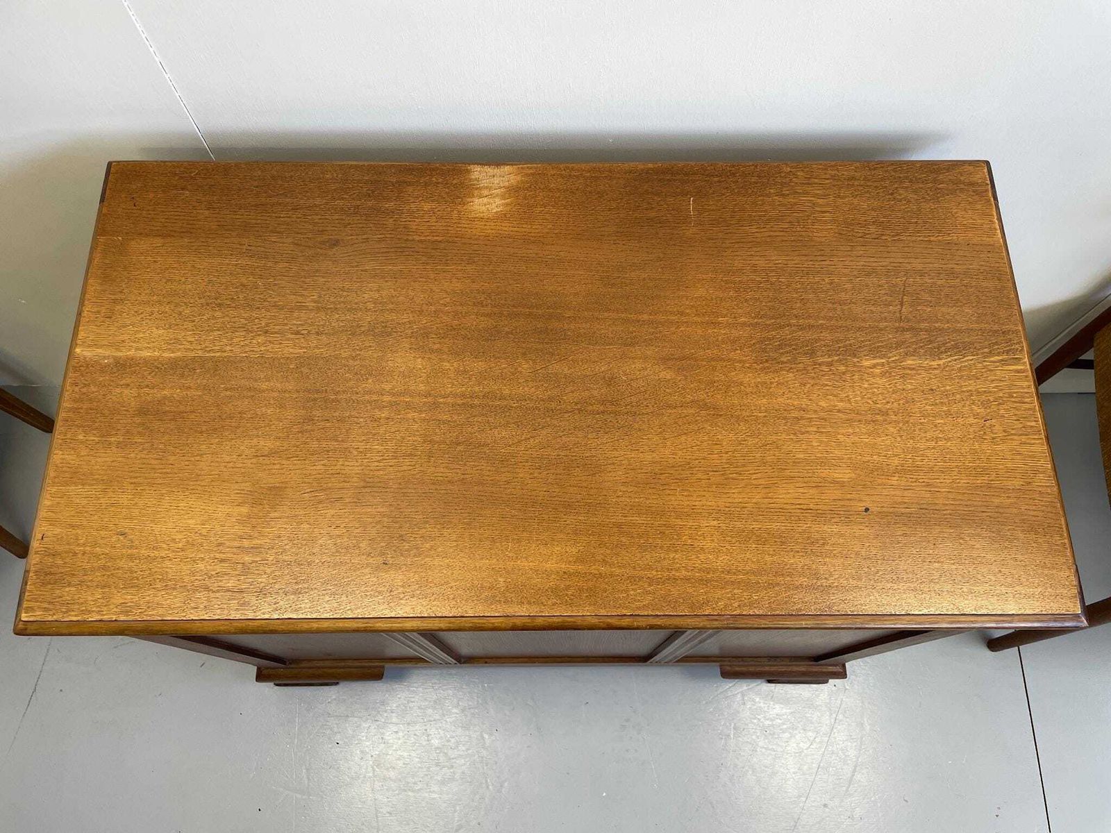 photo furniture Vintage Wooden Ottoman Or Blanket Box Chest Storage