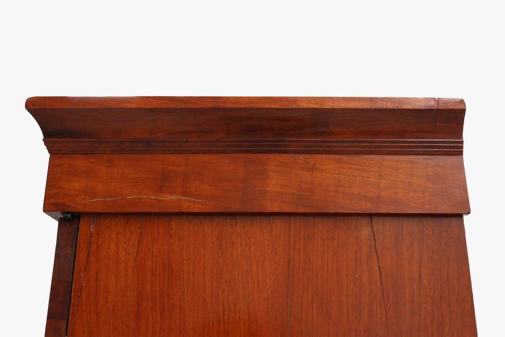 photo furniture Antique William IV Style Walnut Display Cabinet, United Kingdom, 18th Century