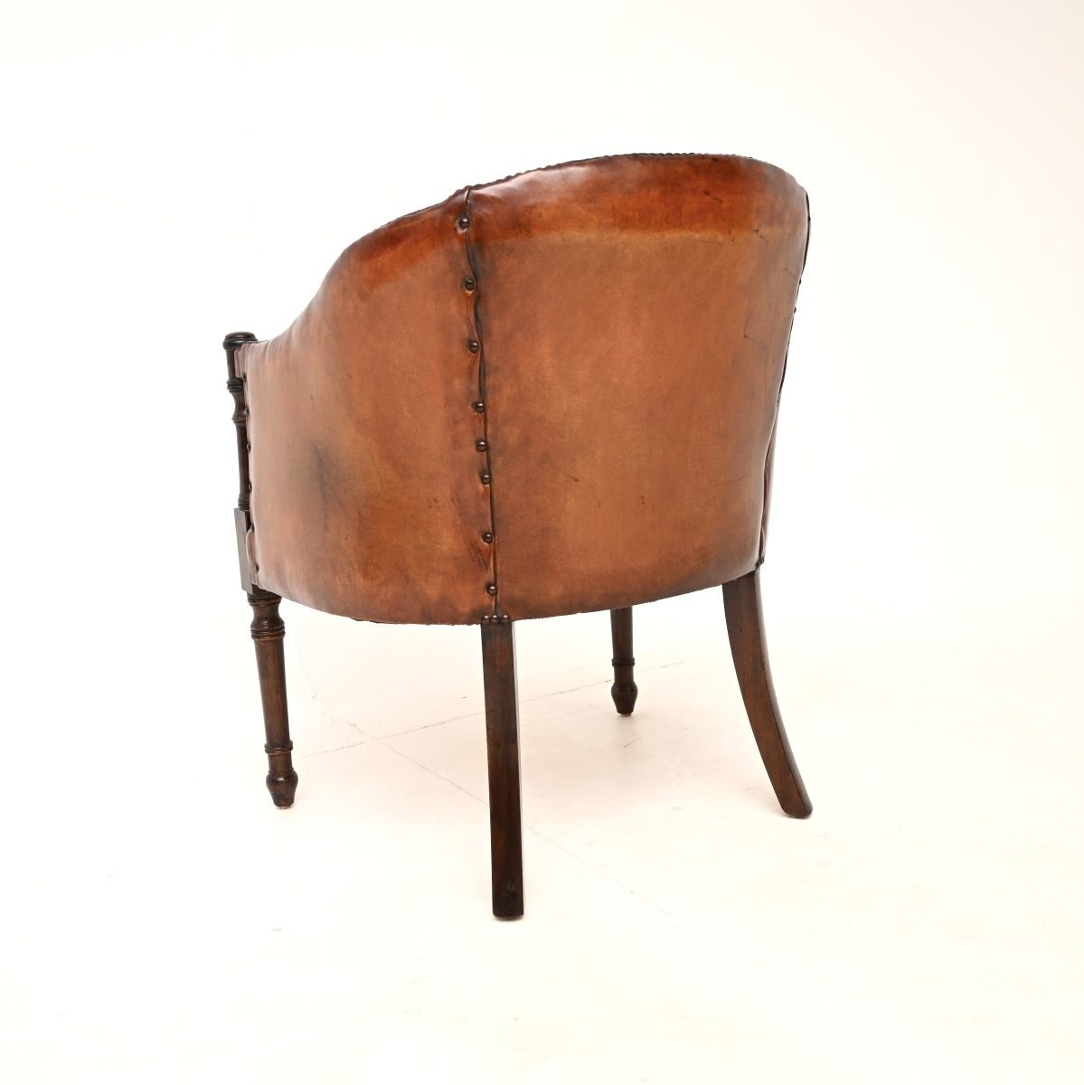 photo furniture Antique Leather And Mahogany Armchair / Desk Chair